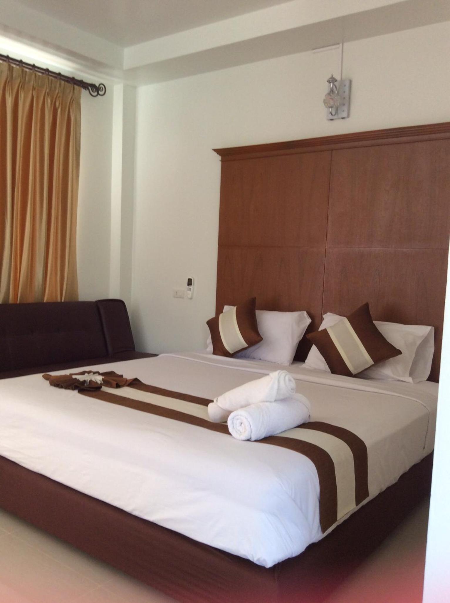 Lanta Paradise Beach Resort