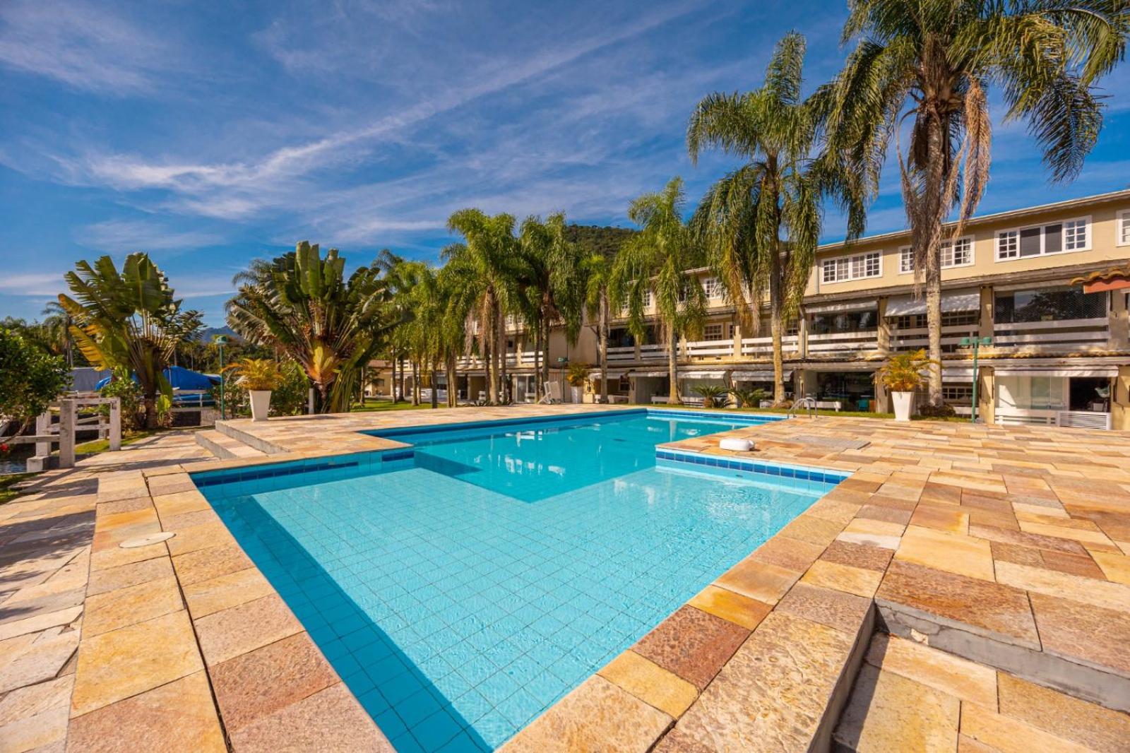 Lindo Loft na Praia de Barra do Una à beira do Rio