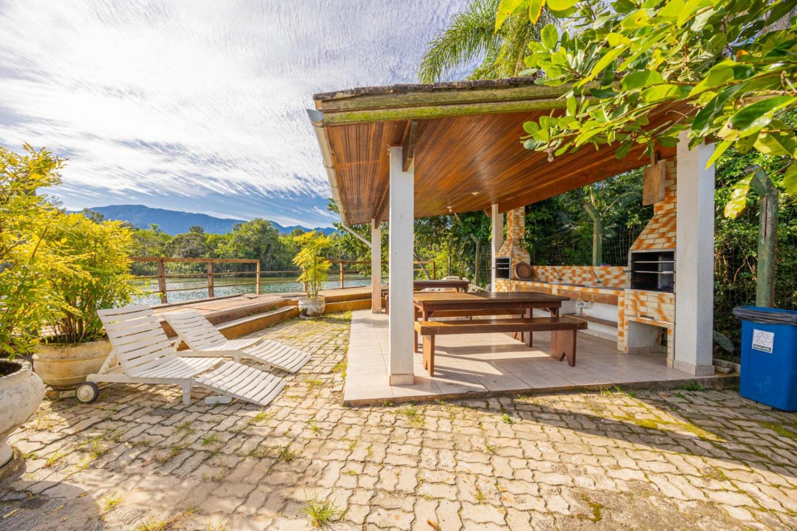 Lindo Loft na Praia de Barra do Una à beira do Rio