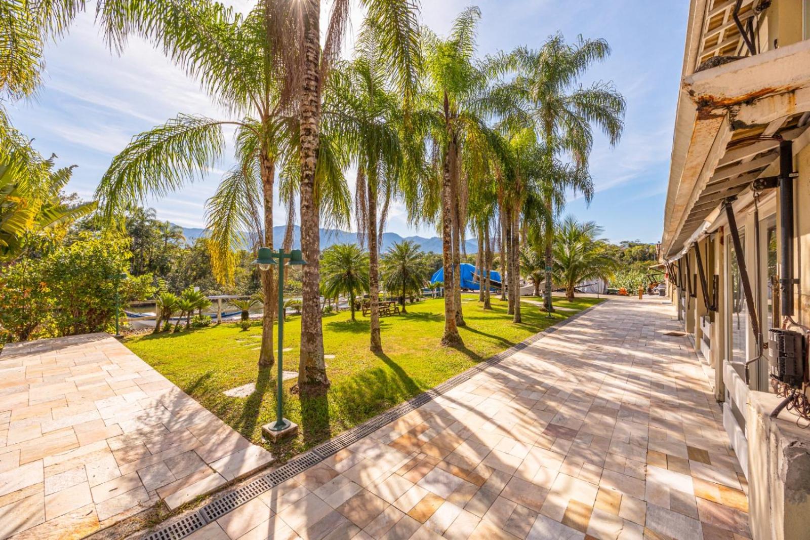 Lindo Loft na Praia de Barra do Una à beira do Rio