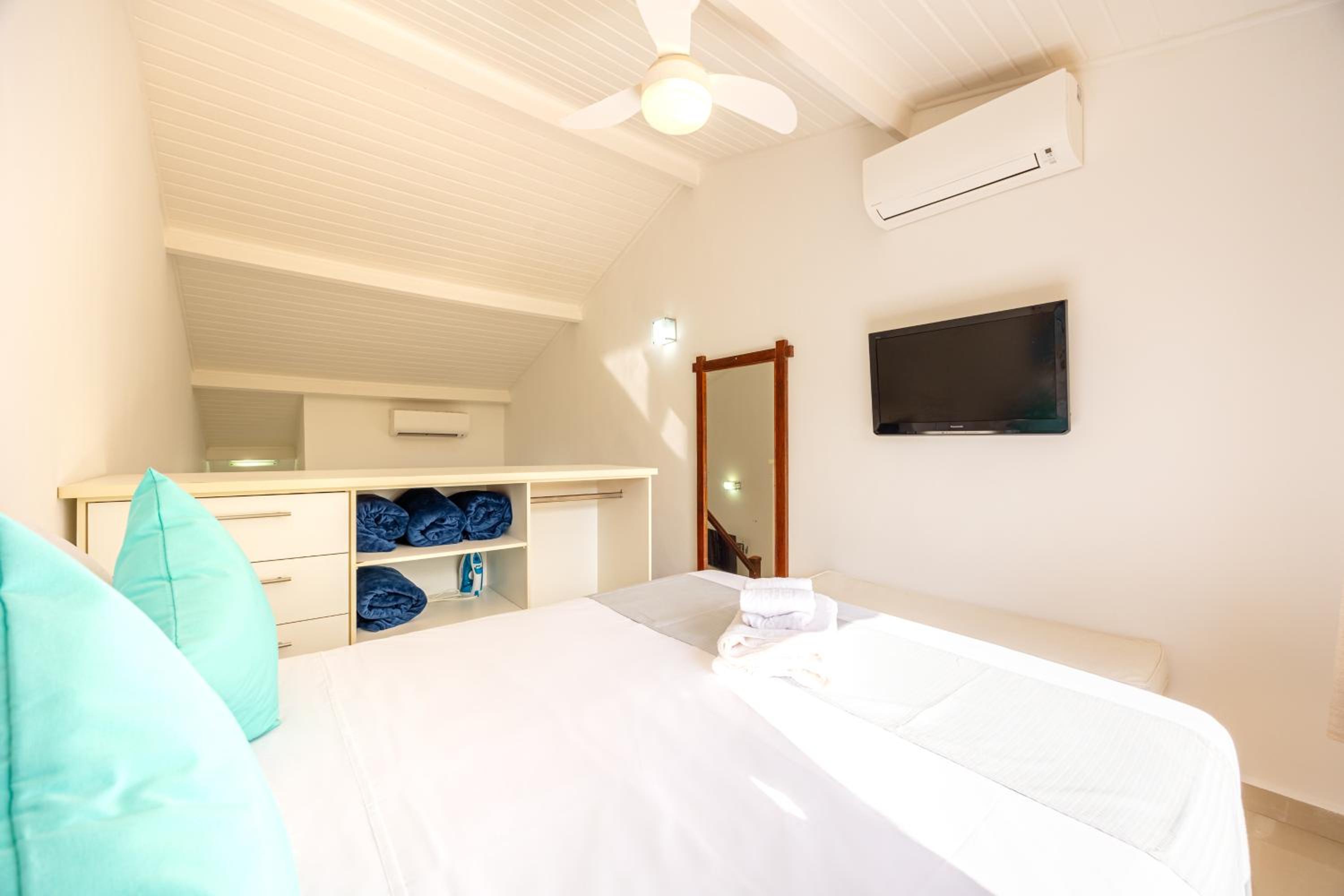Lindo Loft na Praia de Barra do Una à beira do Rio