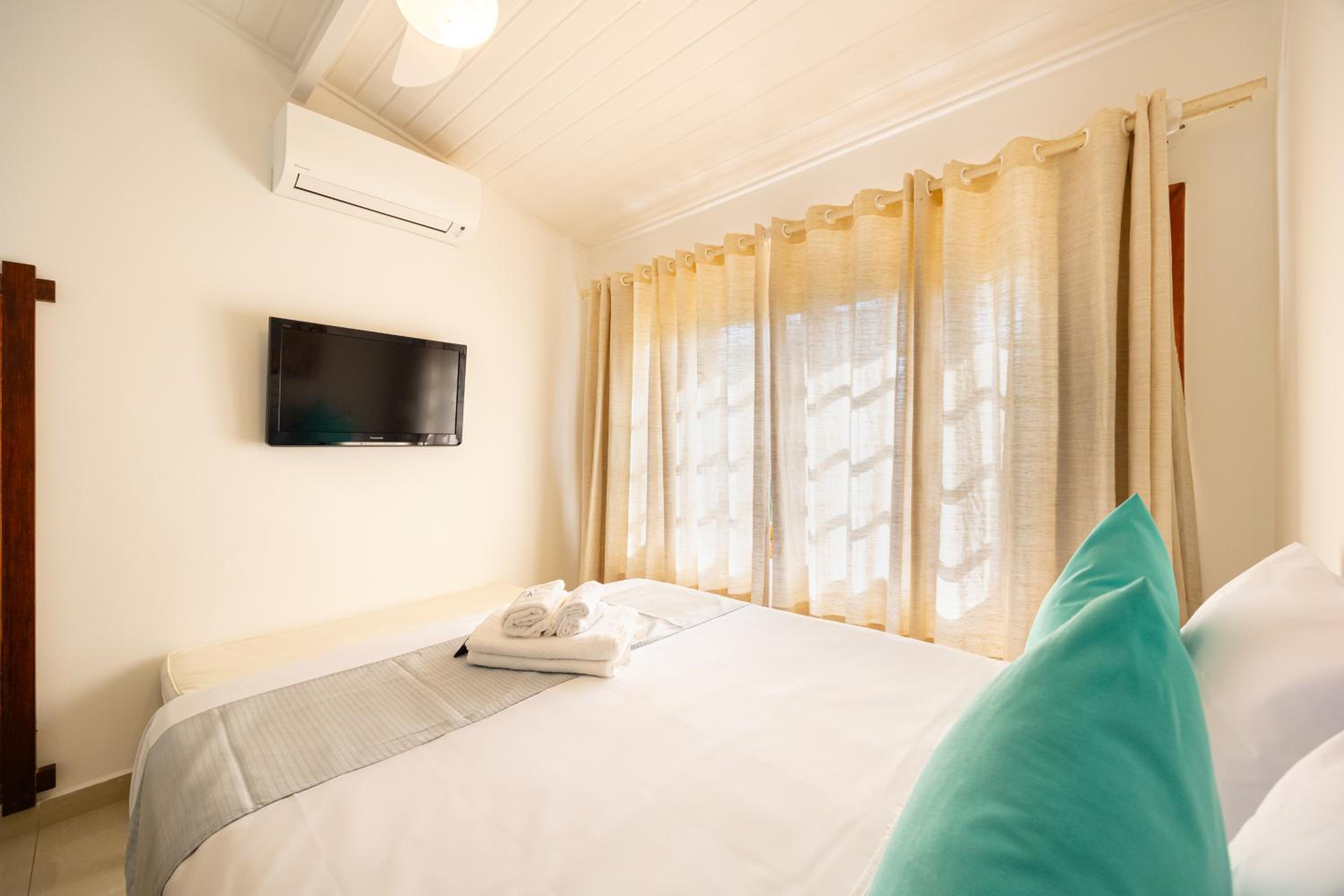 Lindo Loft na Praia de Barra do Una à beira do Rio