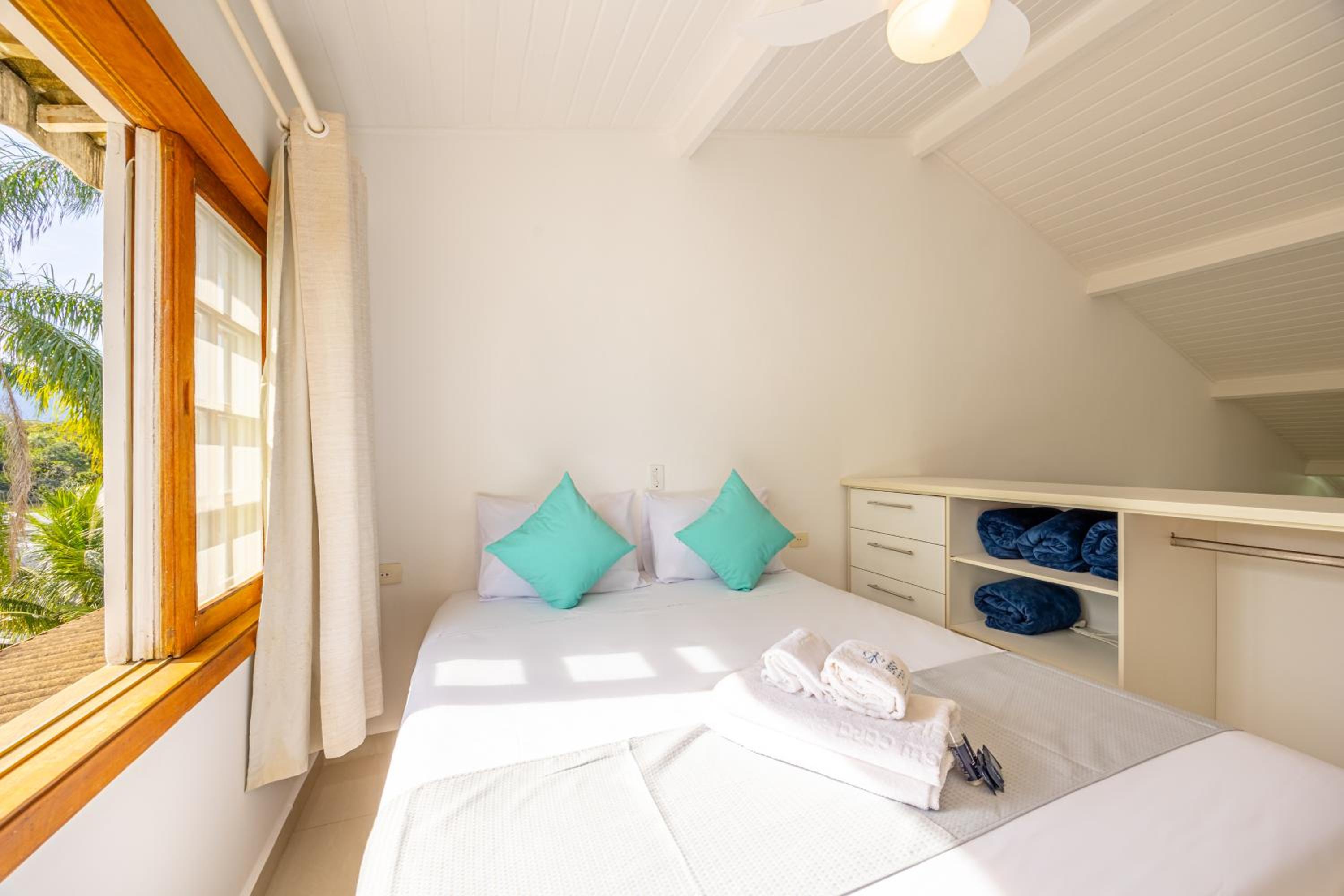Lindo Loft na Praia de Barra do Una à beira do Rio