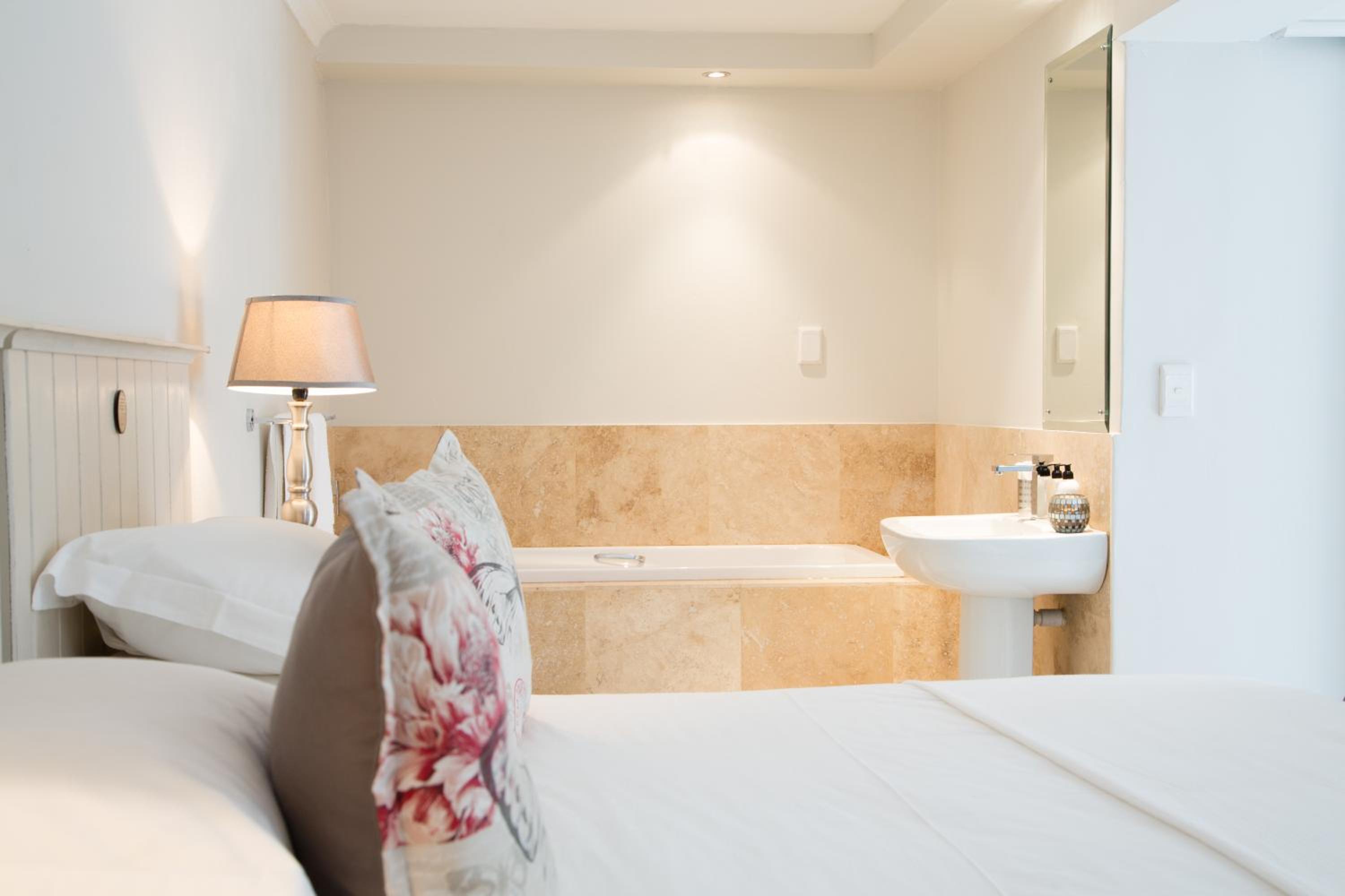 Four Palms Accommodation