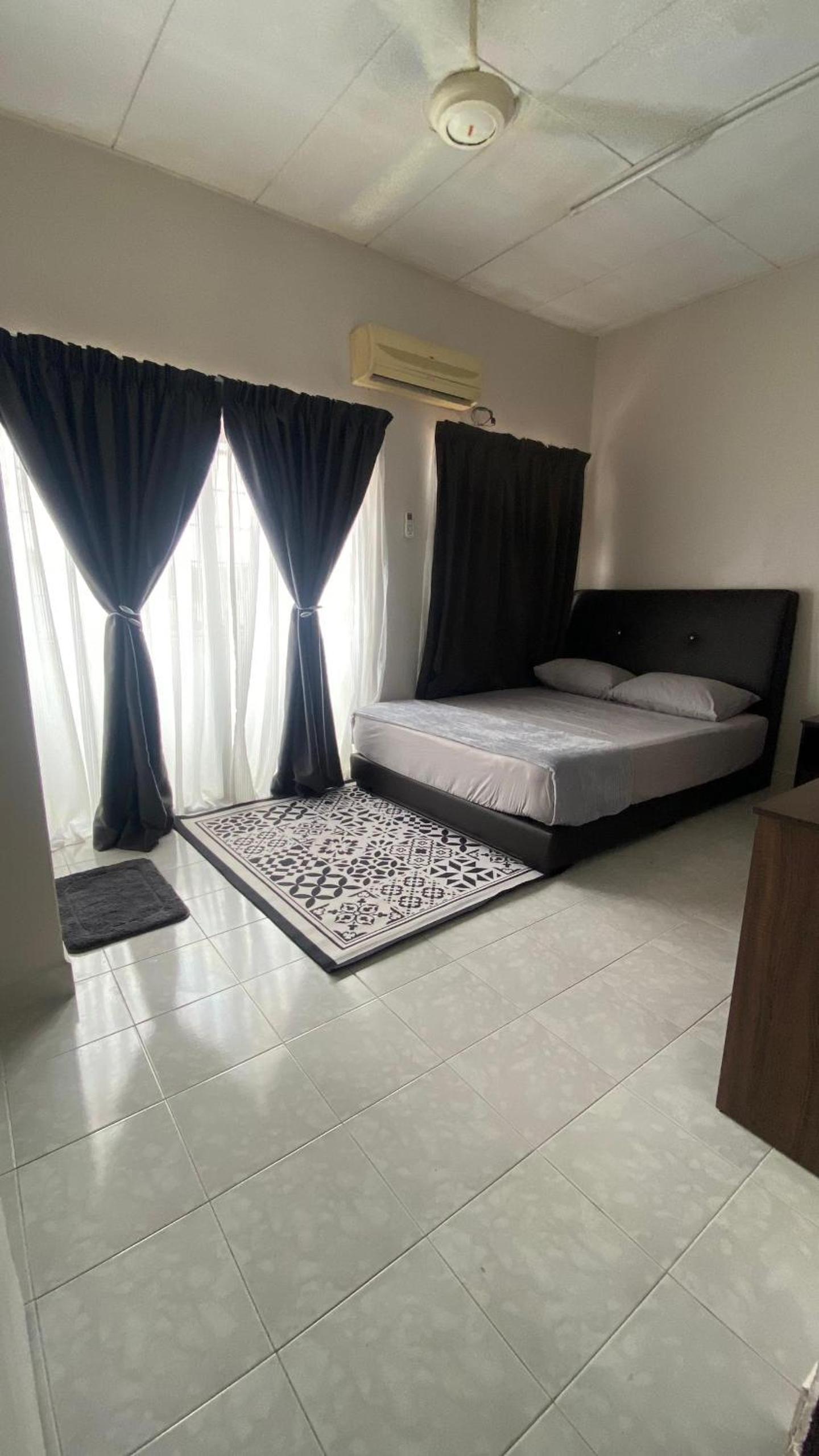 Imtiyaz Islamic Homestay