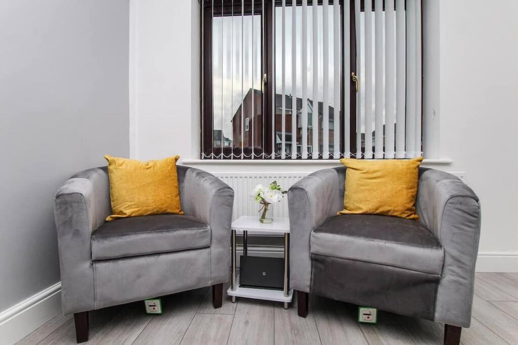 Family Friendly Gem in Liverpool with Parking view 4