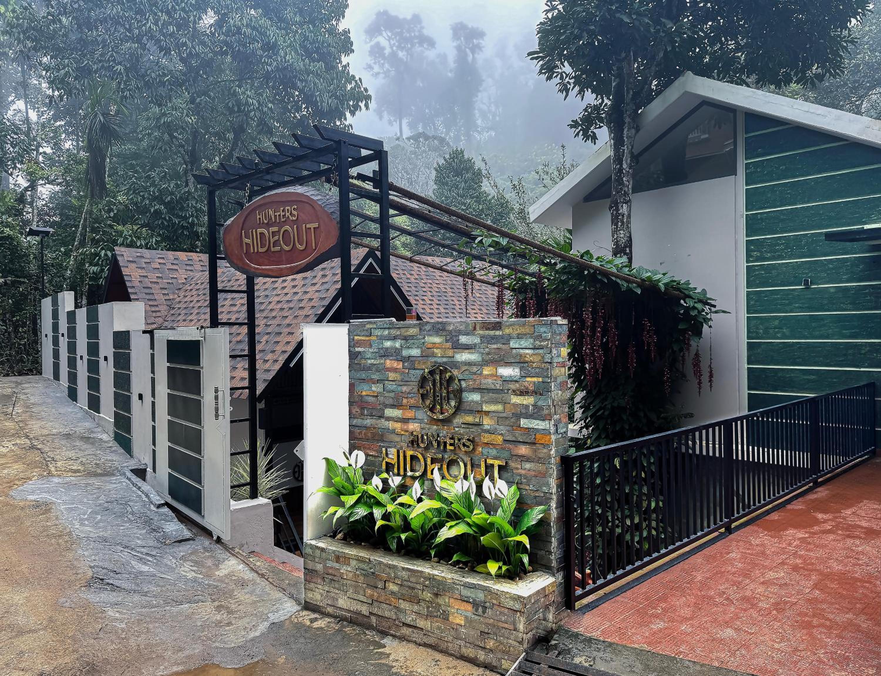 Hunters Hideout Resort