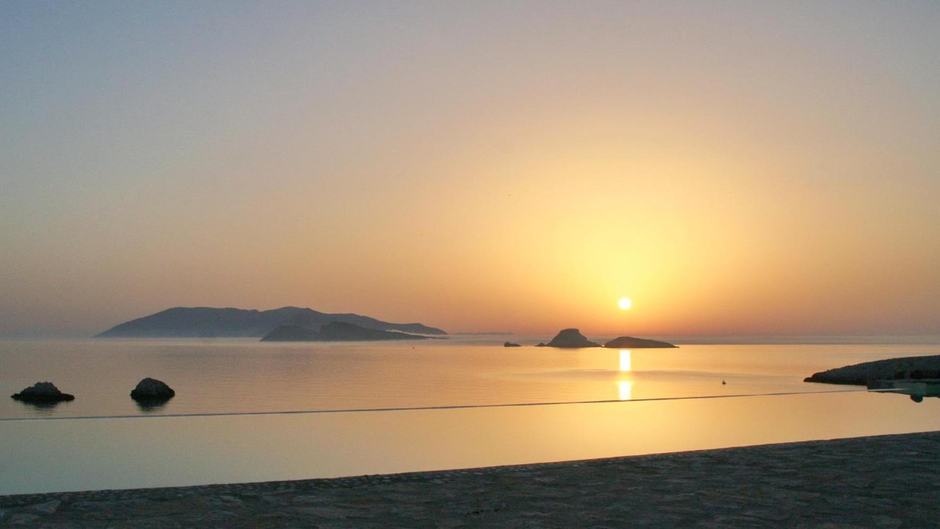 Folegandros Villas Seafront