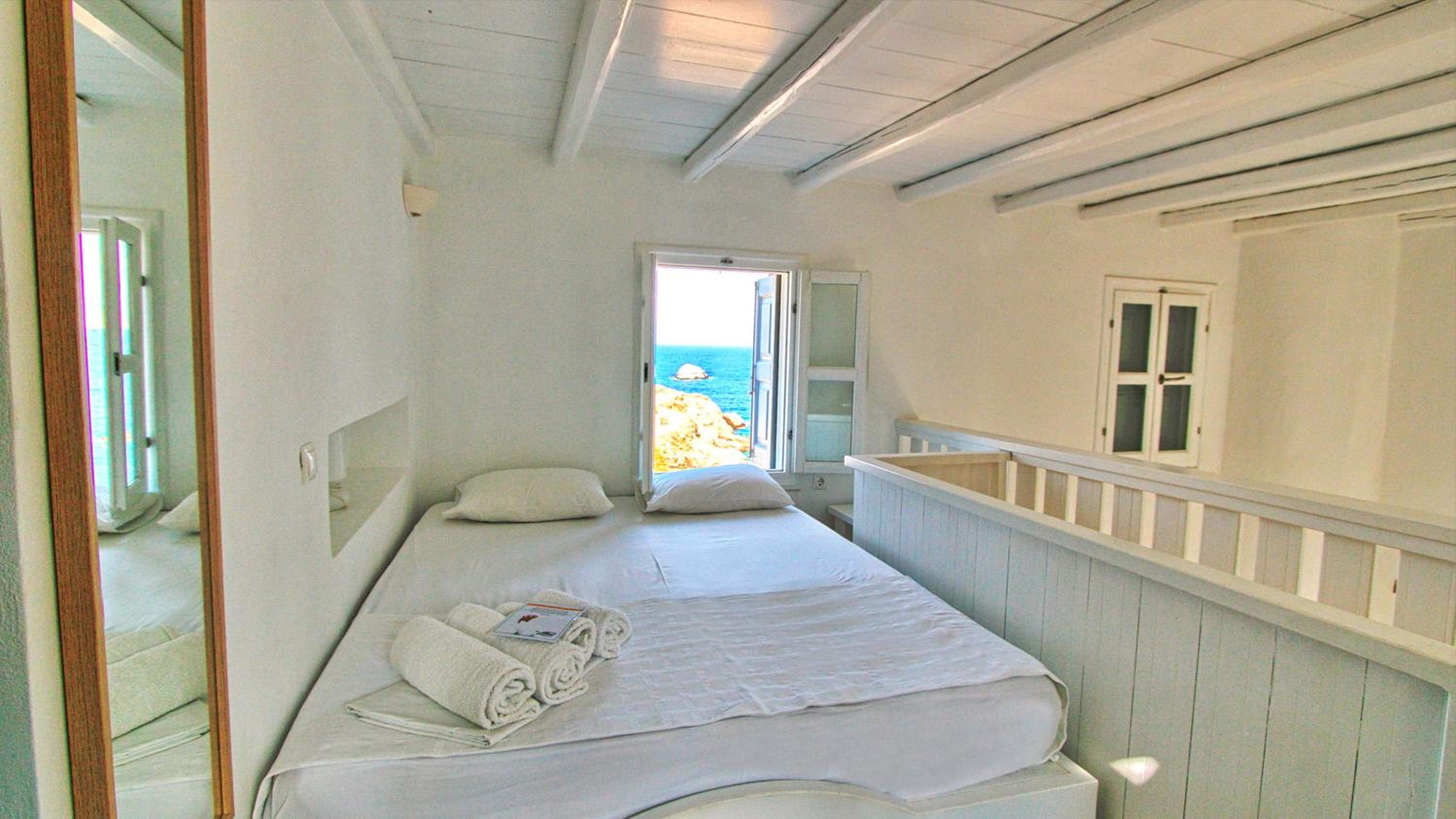 Folegandros Villas Seafront