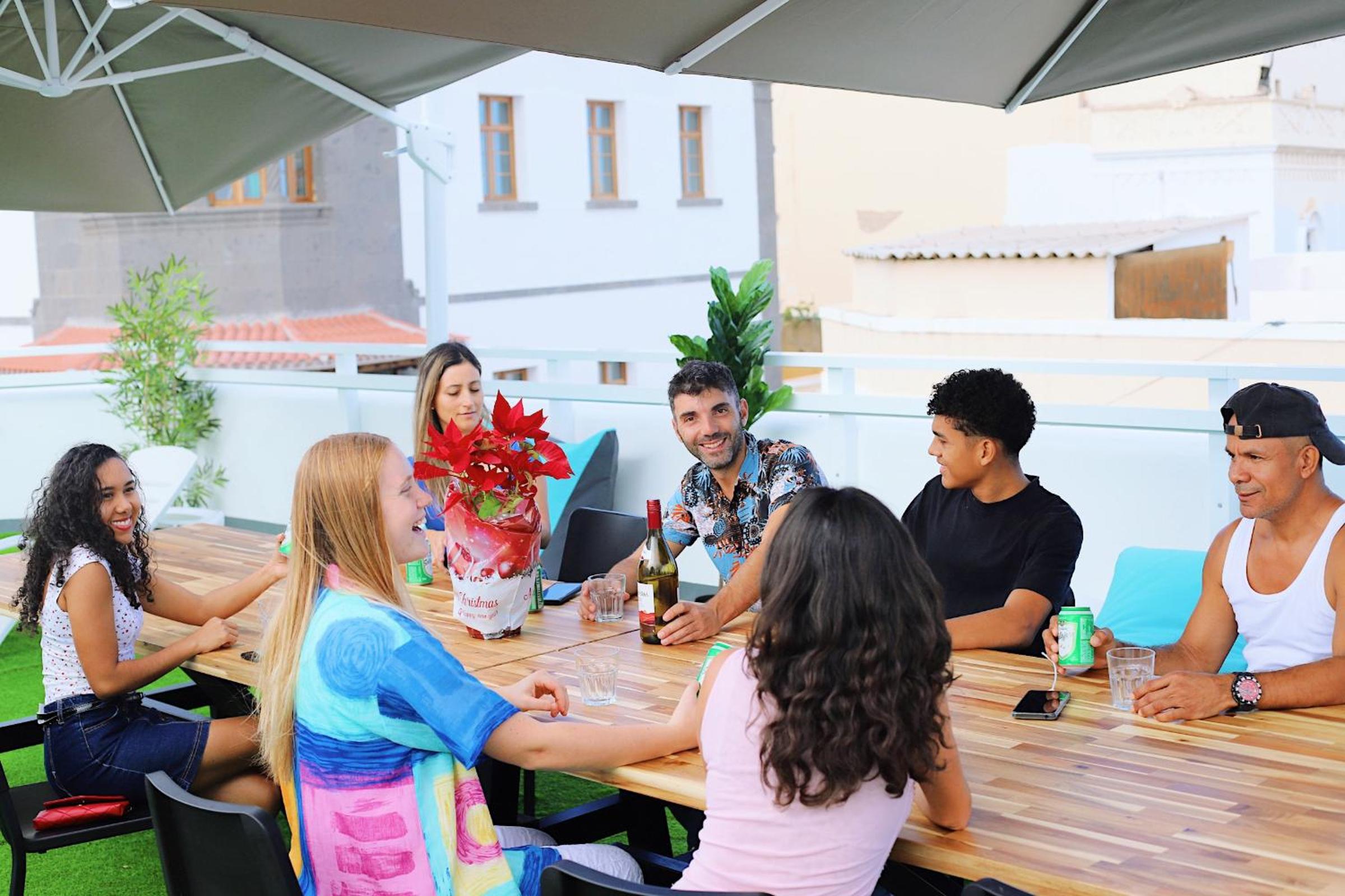 Las Palmas Nest Hostel