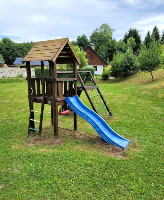 Domov na horách - Krkonoše - horký sud, pergola, dětské hřiště - celý dům