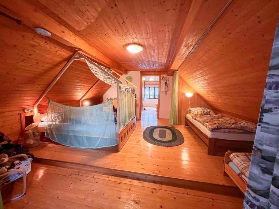 Domov na horách - Krkonoše - horký sud, pergola, dětské hřiště - celý dům