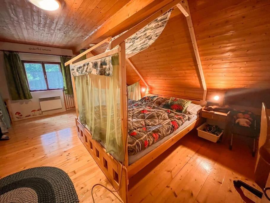 Domov na horách - Krkonoše - horký sud, pergola, dětské hřiště - celý dům
