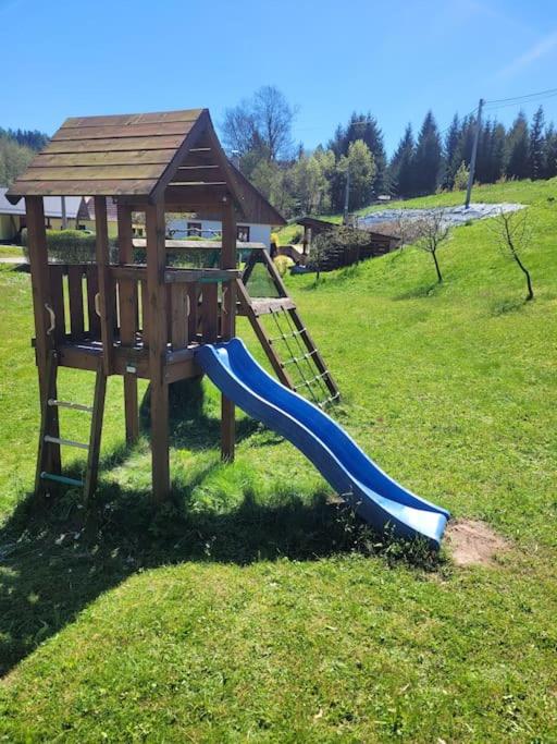 Domov na horách - Krkonoše - horký sud, pergola, dětské hřiště - celý dům