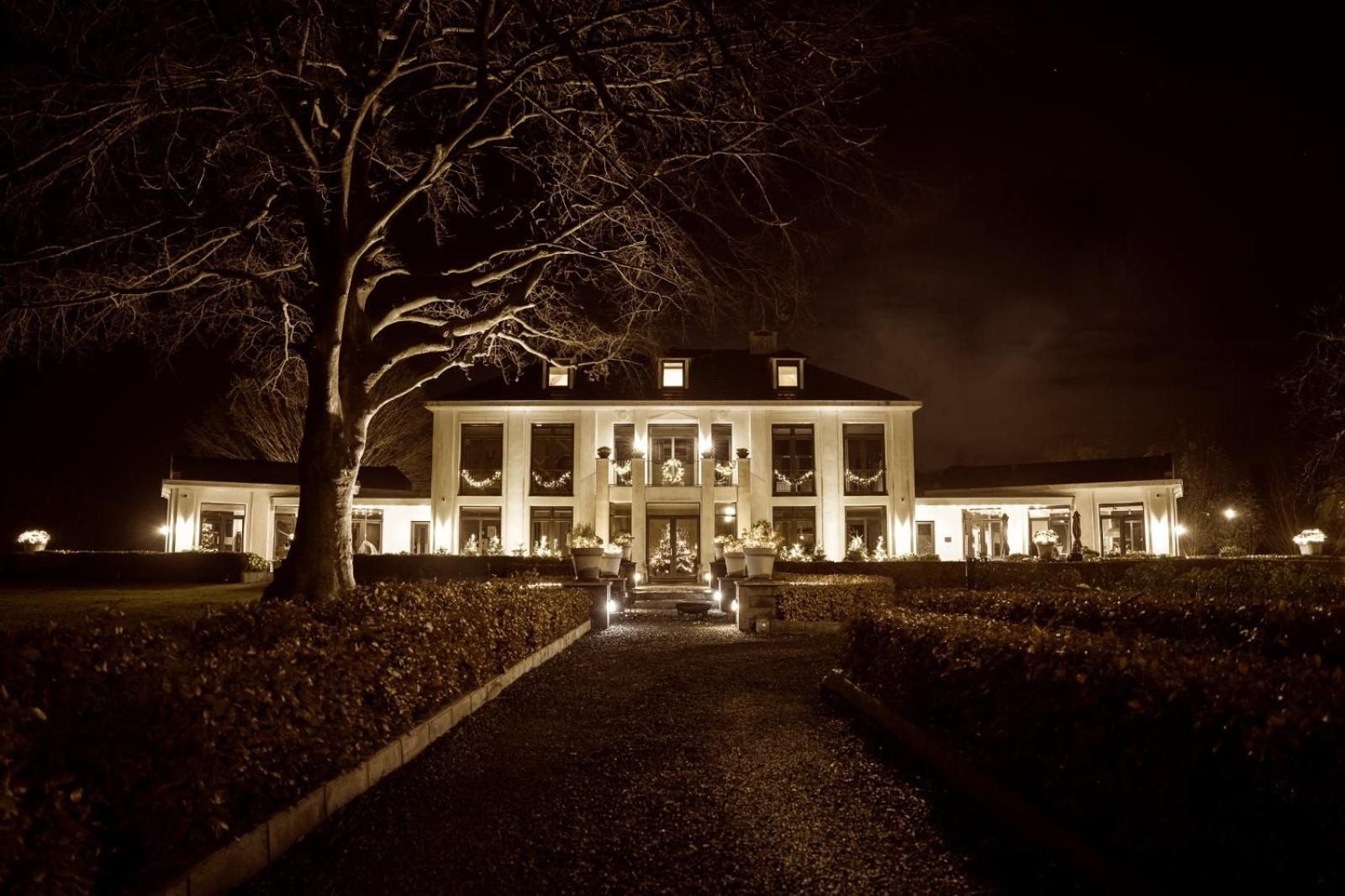 Landhuis Logan Landing view 2