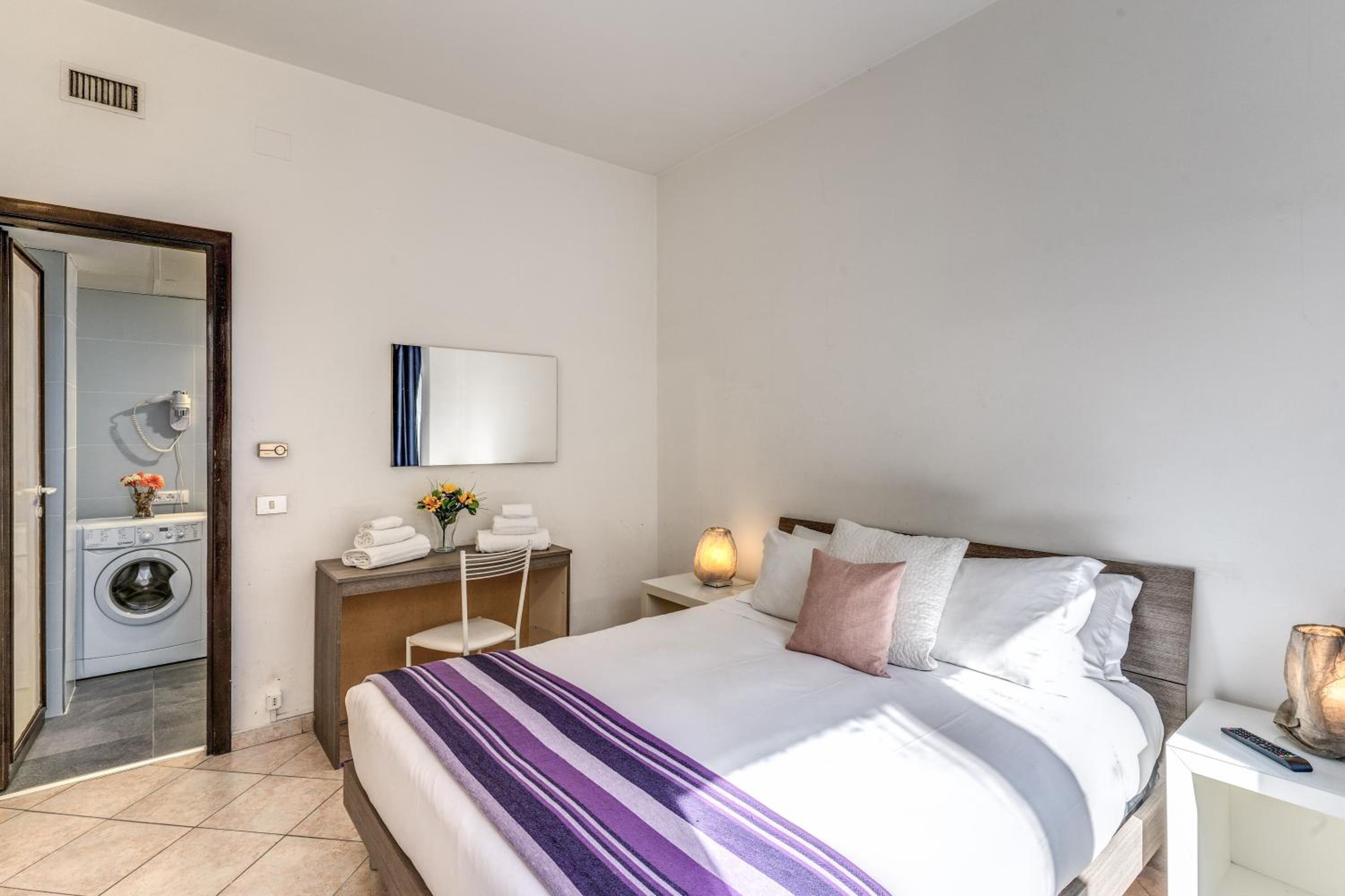 M&L Apartments - Ardesia Colosseo