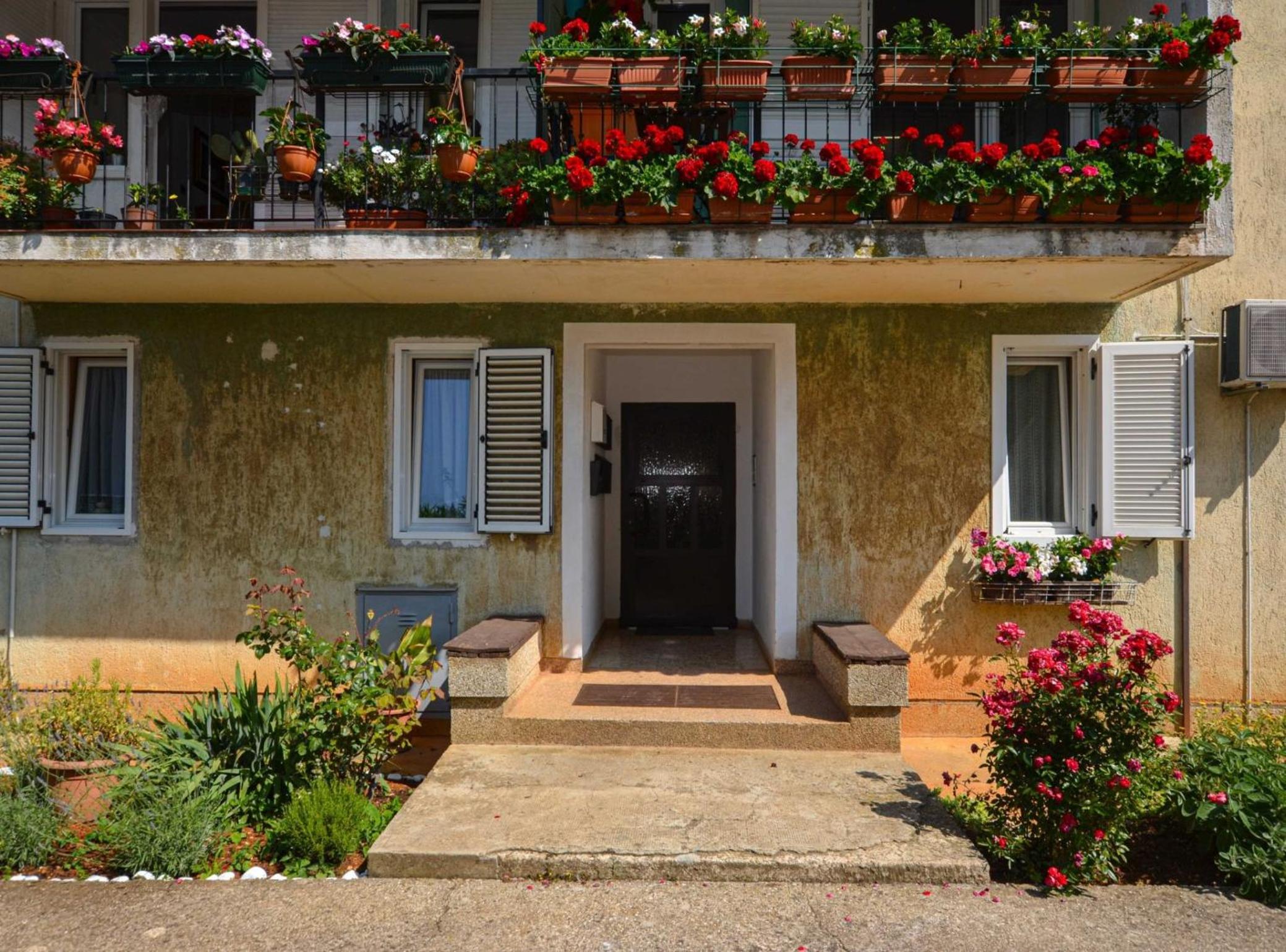 Cozy and Smart Rovinj Apartment with Balcony view 5