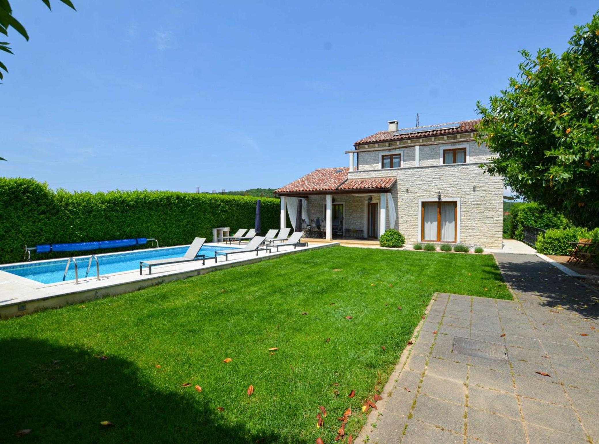 Sophisticated and Chic Villa with Pool