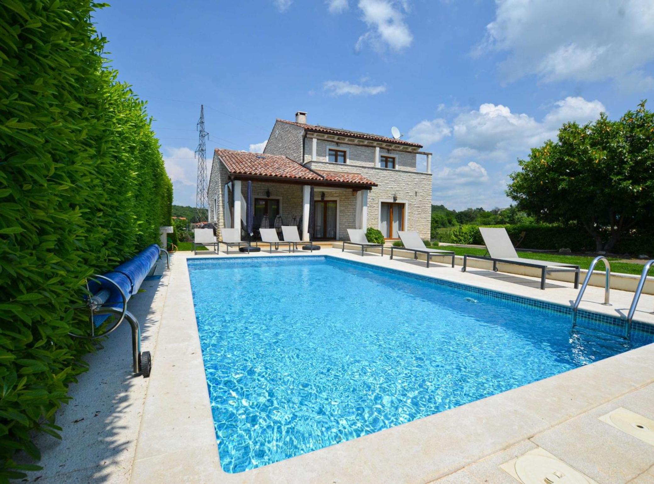 Sophisticated and Chic Villa with Pool