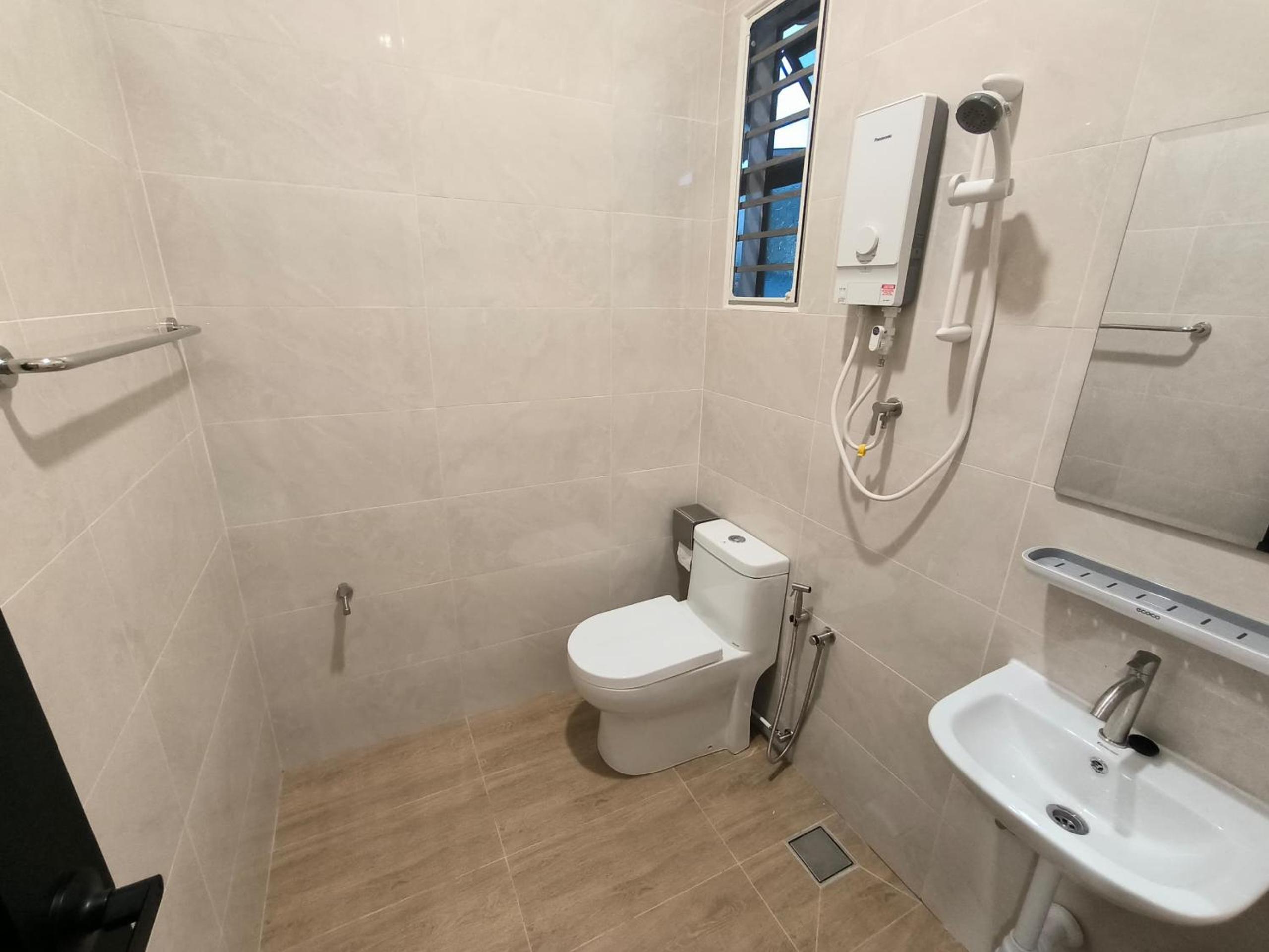 Green Homestay 3Br3Ba at Pinang view 2