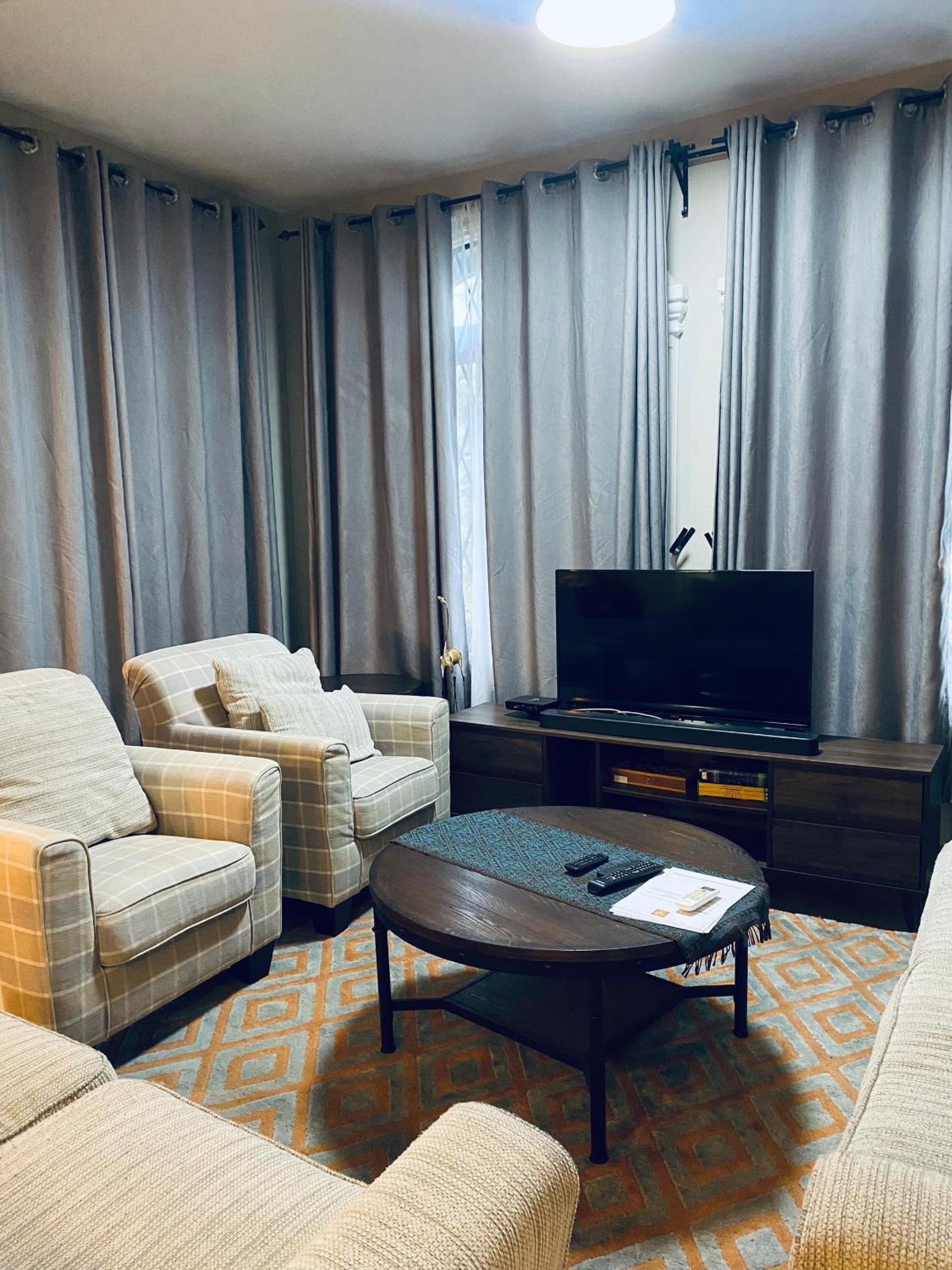 Jacomo Residences