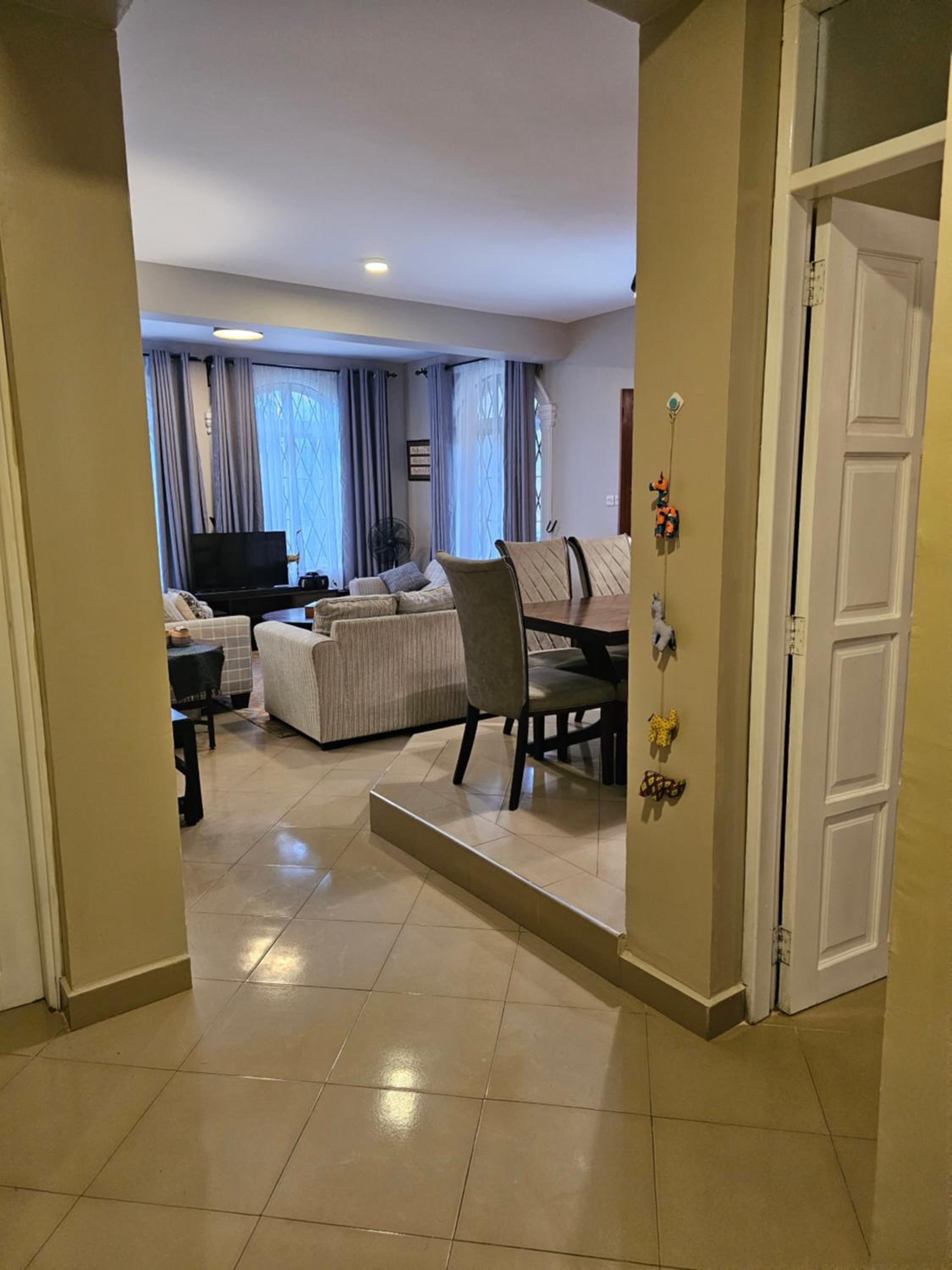 Jacomo Residences
