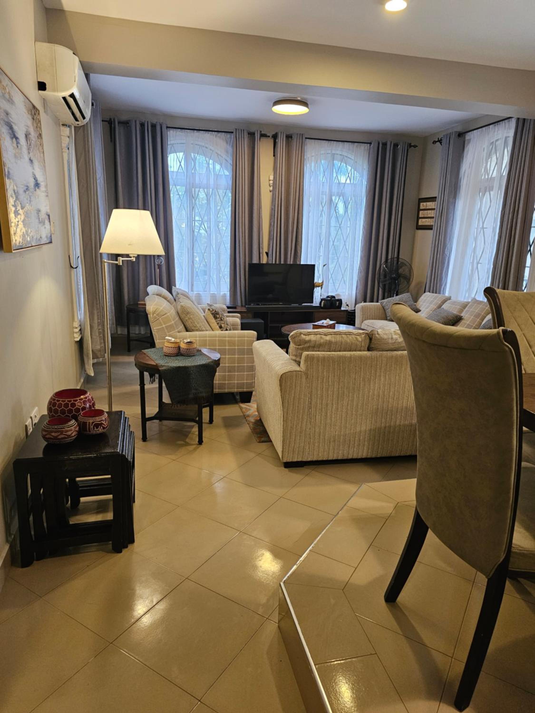 Jacomo Residences