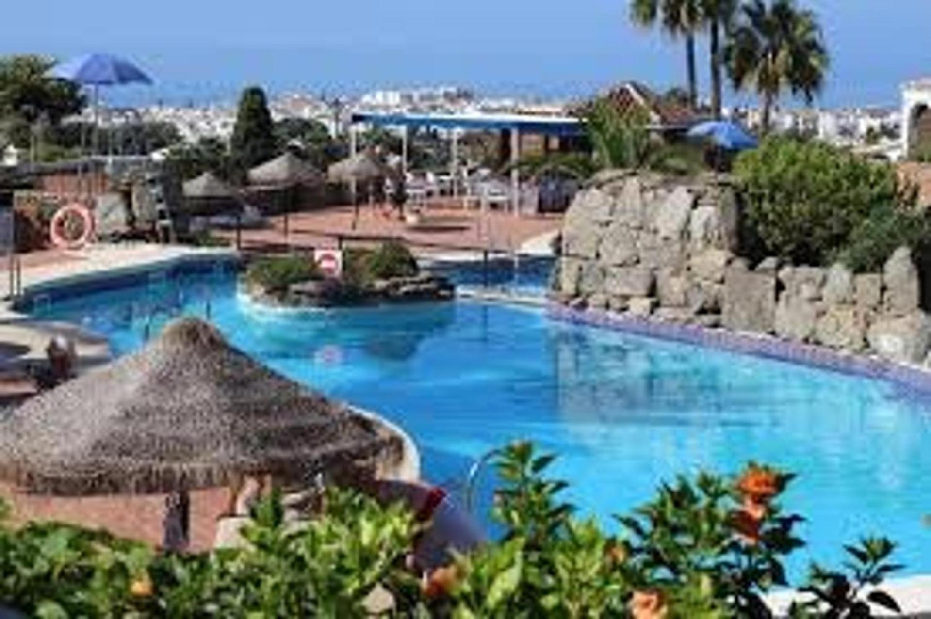 Luxury house with private heated pool in Nerja! photo 3