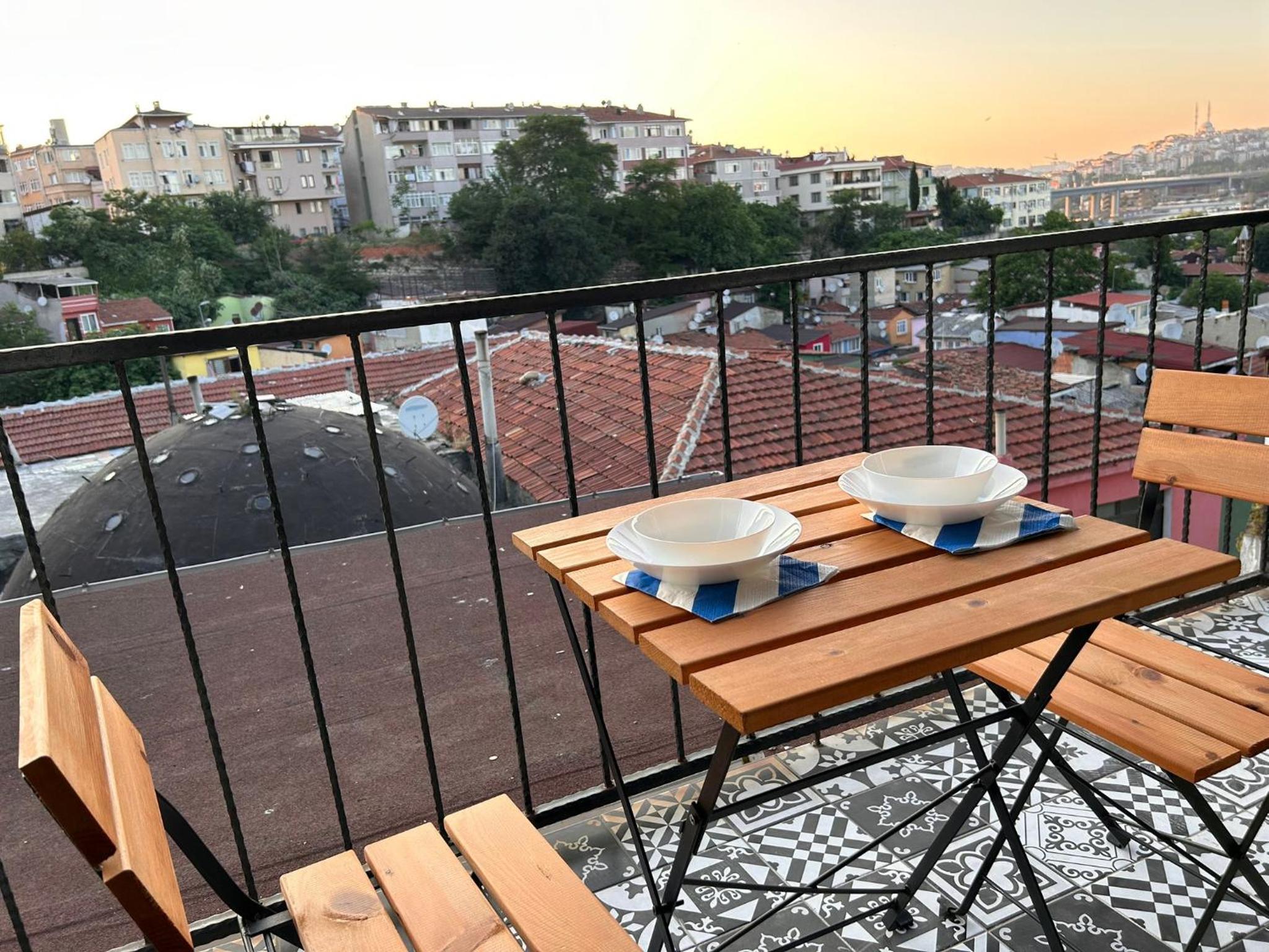 i1 House Hotel