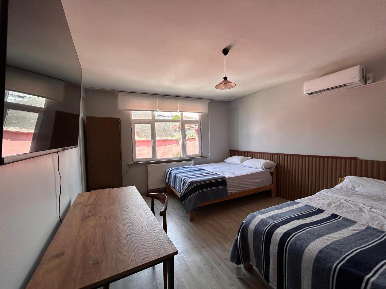 i1 House Hotel