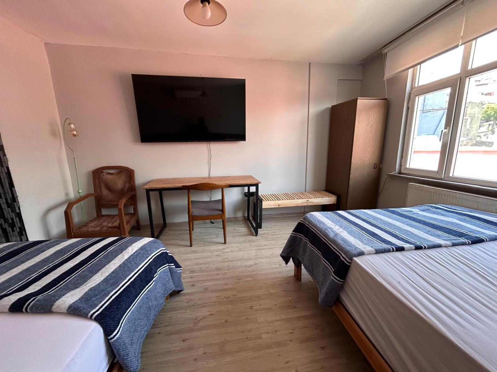 i1 House Hotel