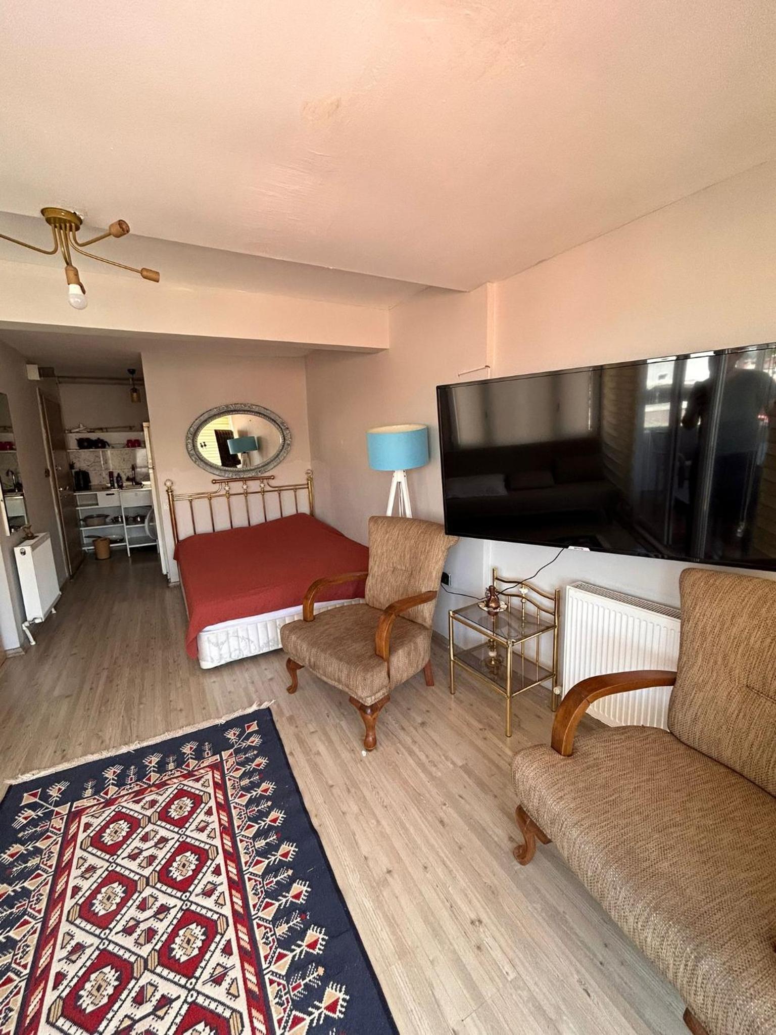 i1 House Hotel