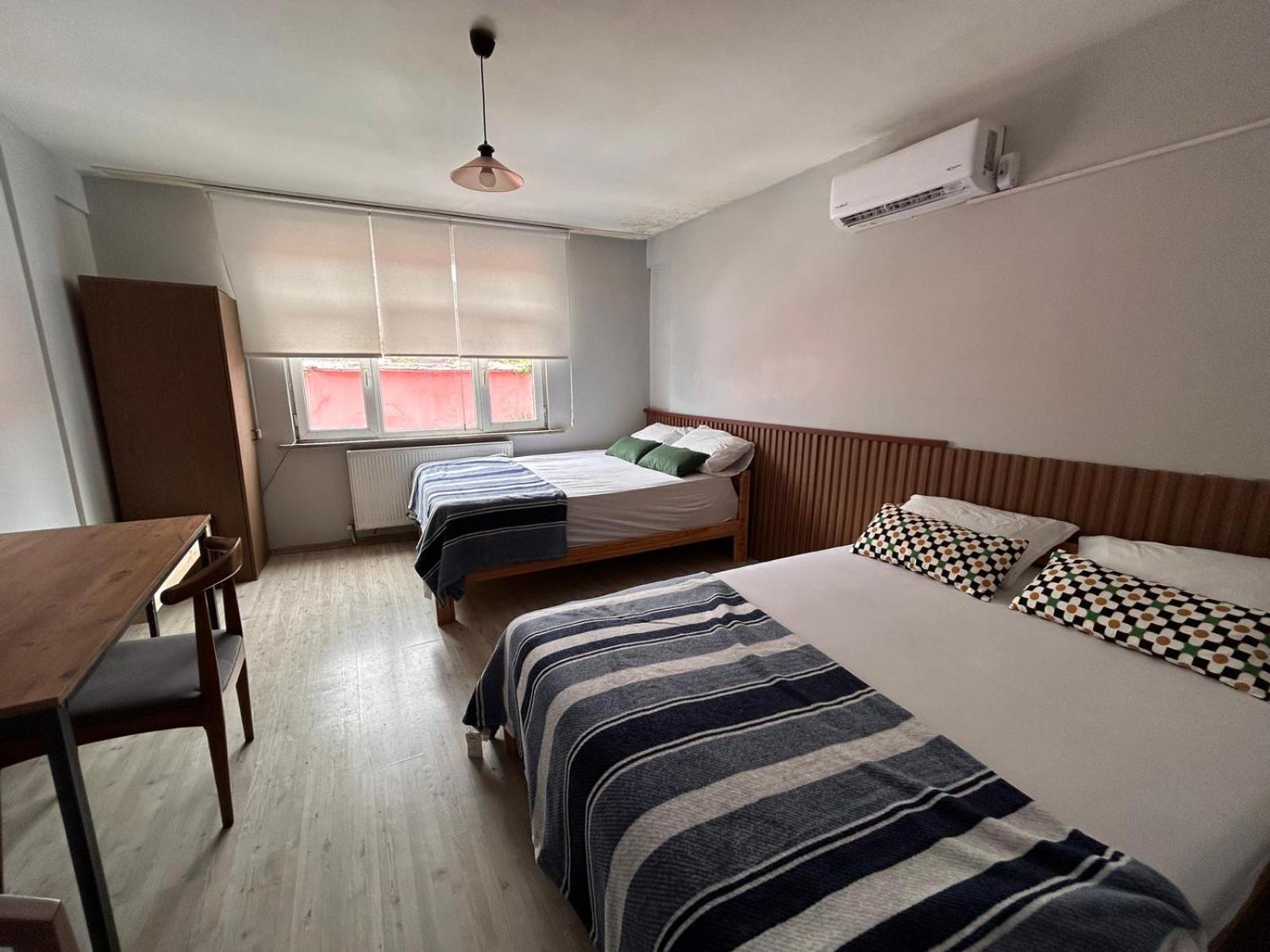 i1 House Hotel