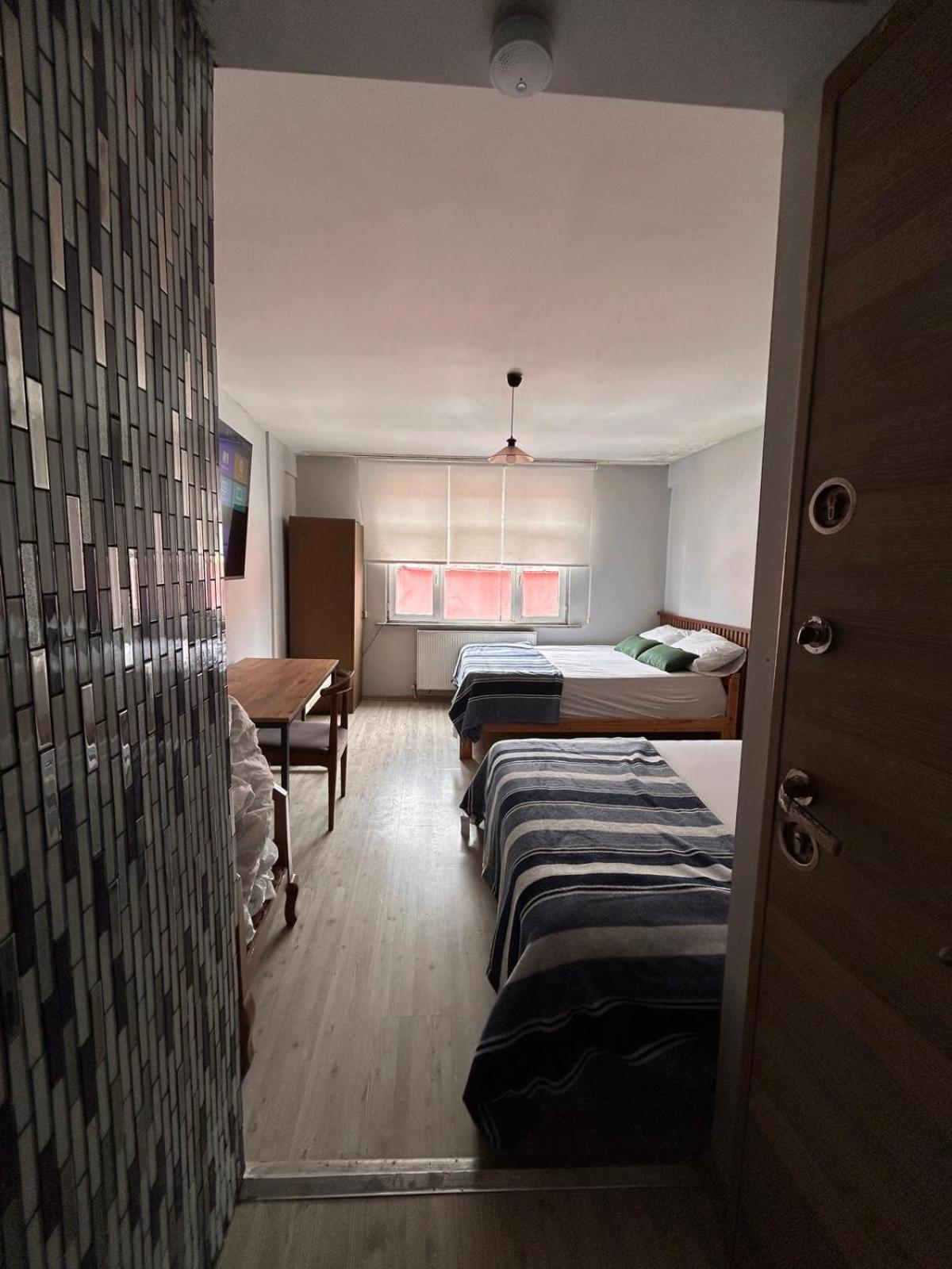 i1 House Hotel