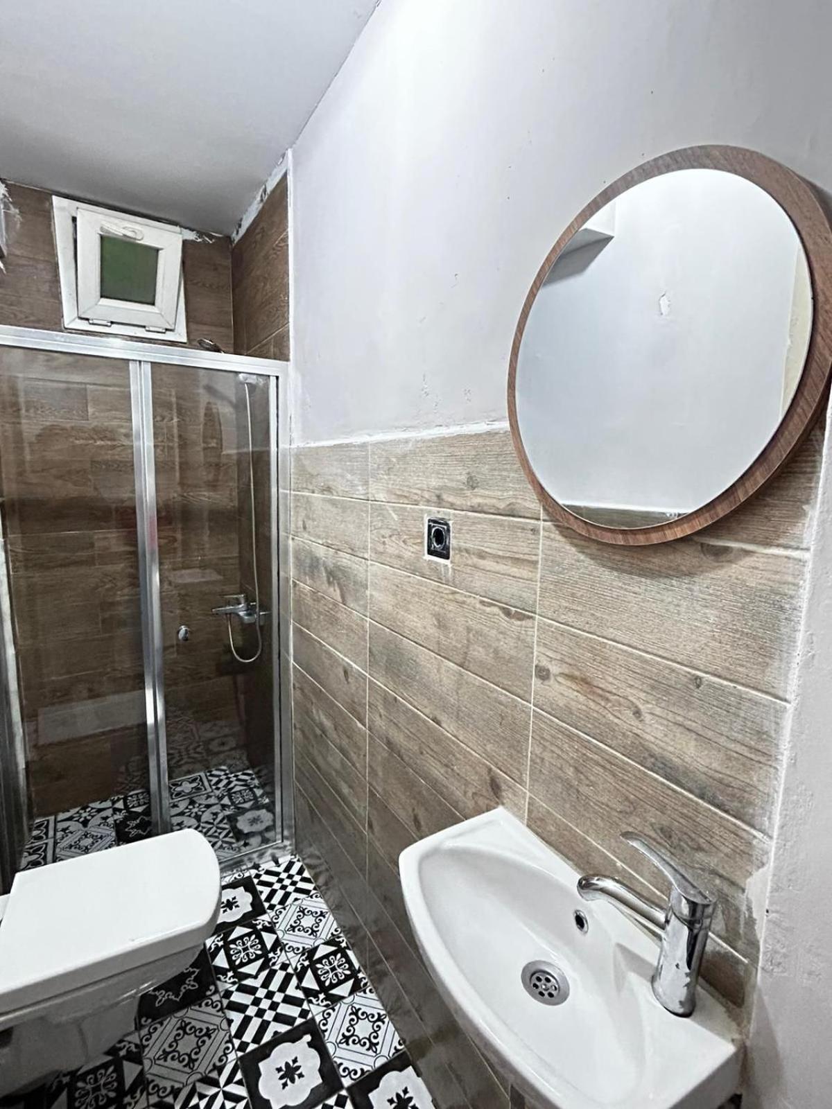 i1 House Hotel