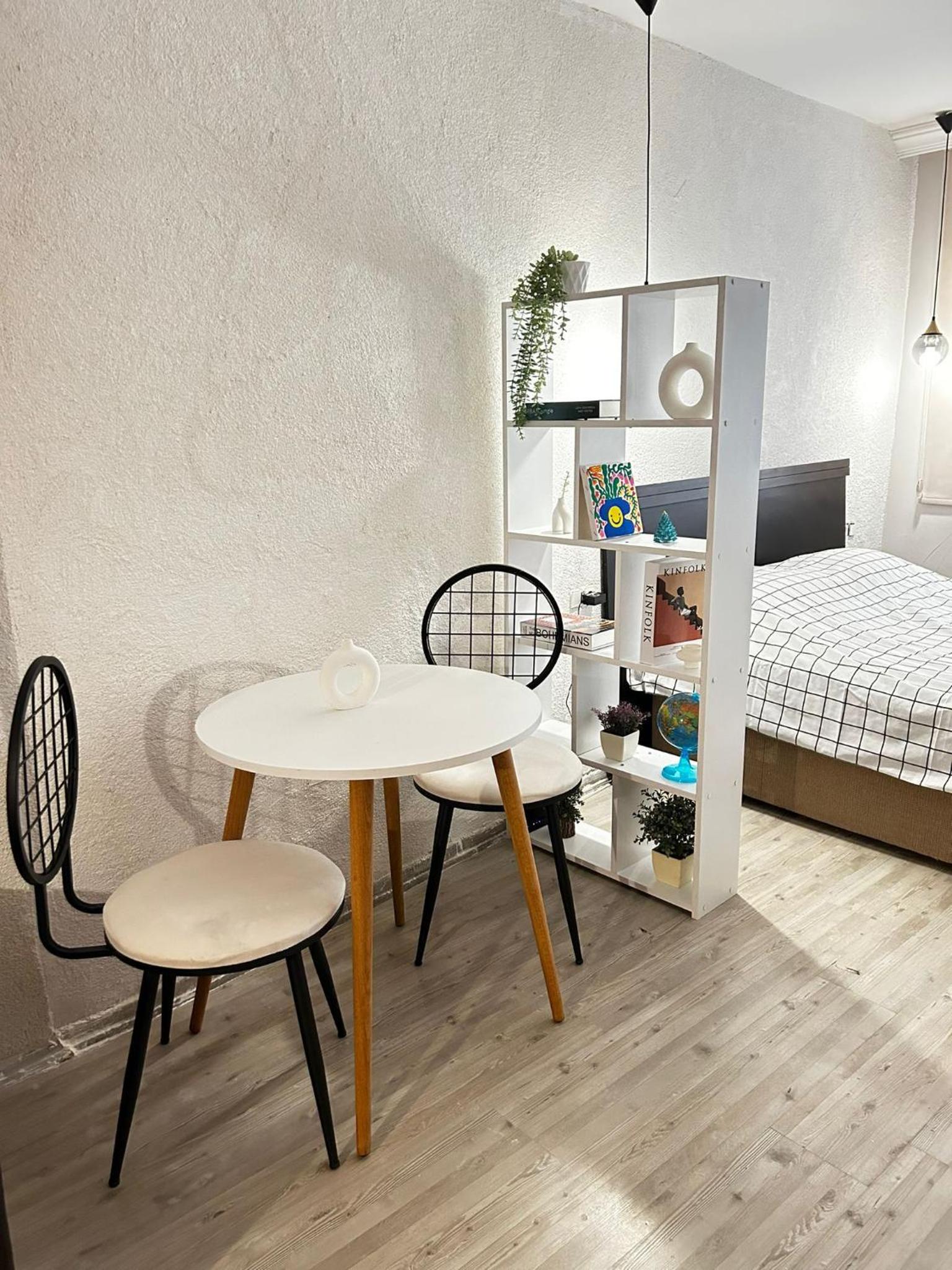 i1 House Hotel