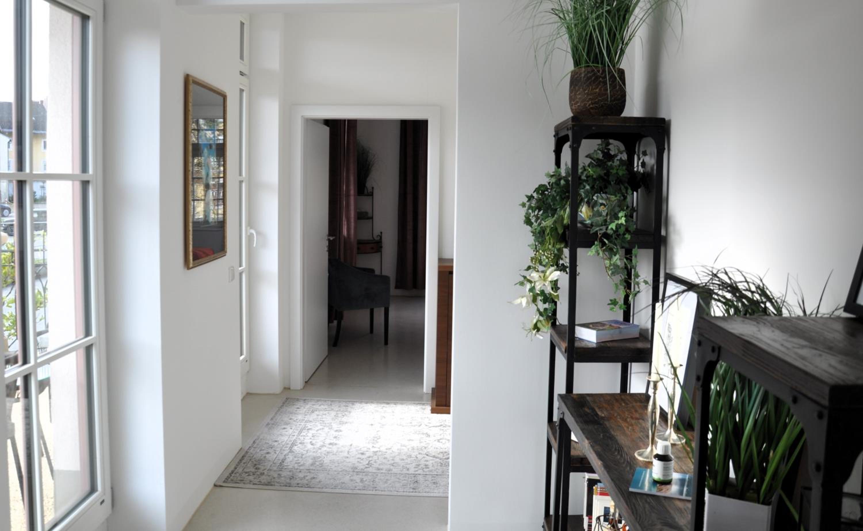 Luxus-Apartment in historischer Villa, Balkon & Lift, Nähe Therme Bad Hall