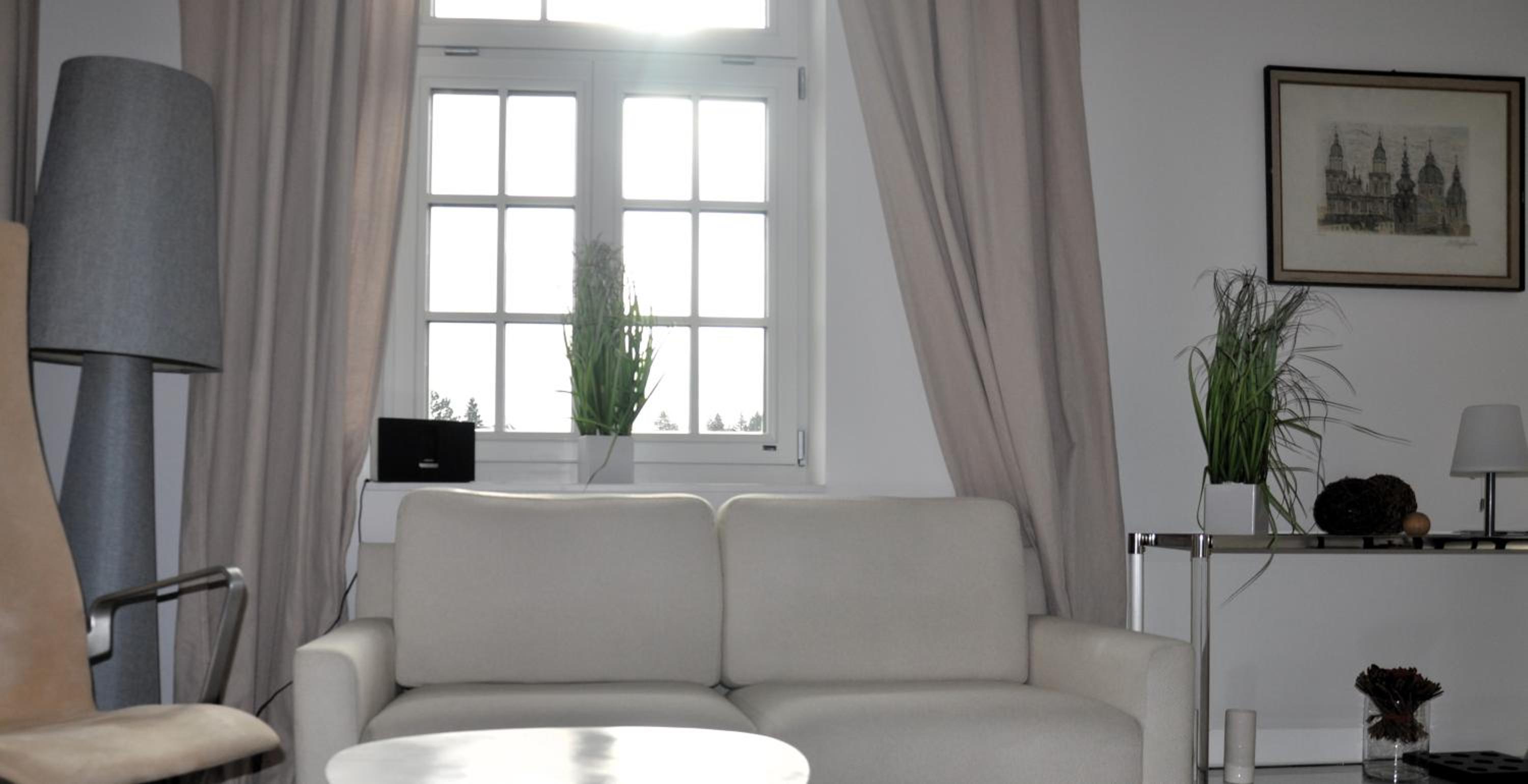 Luxus-Apartment in historischer Villa, Balkon & Lift, Nähe Therme Bad Hall