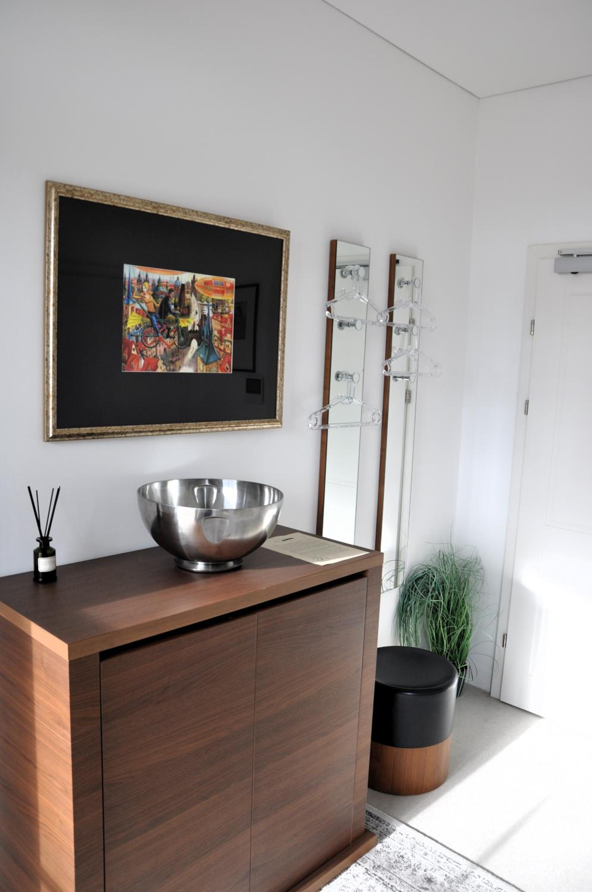 Luxus-Apartment in historischer Villa, Balkon & Lift, Nähe Therme Bad Hall