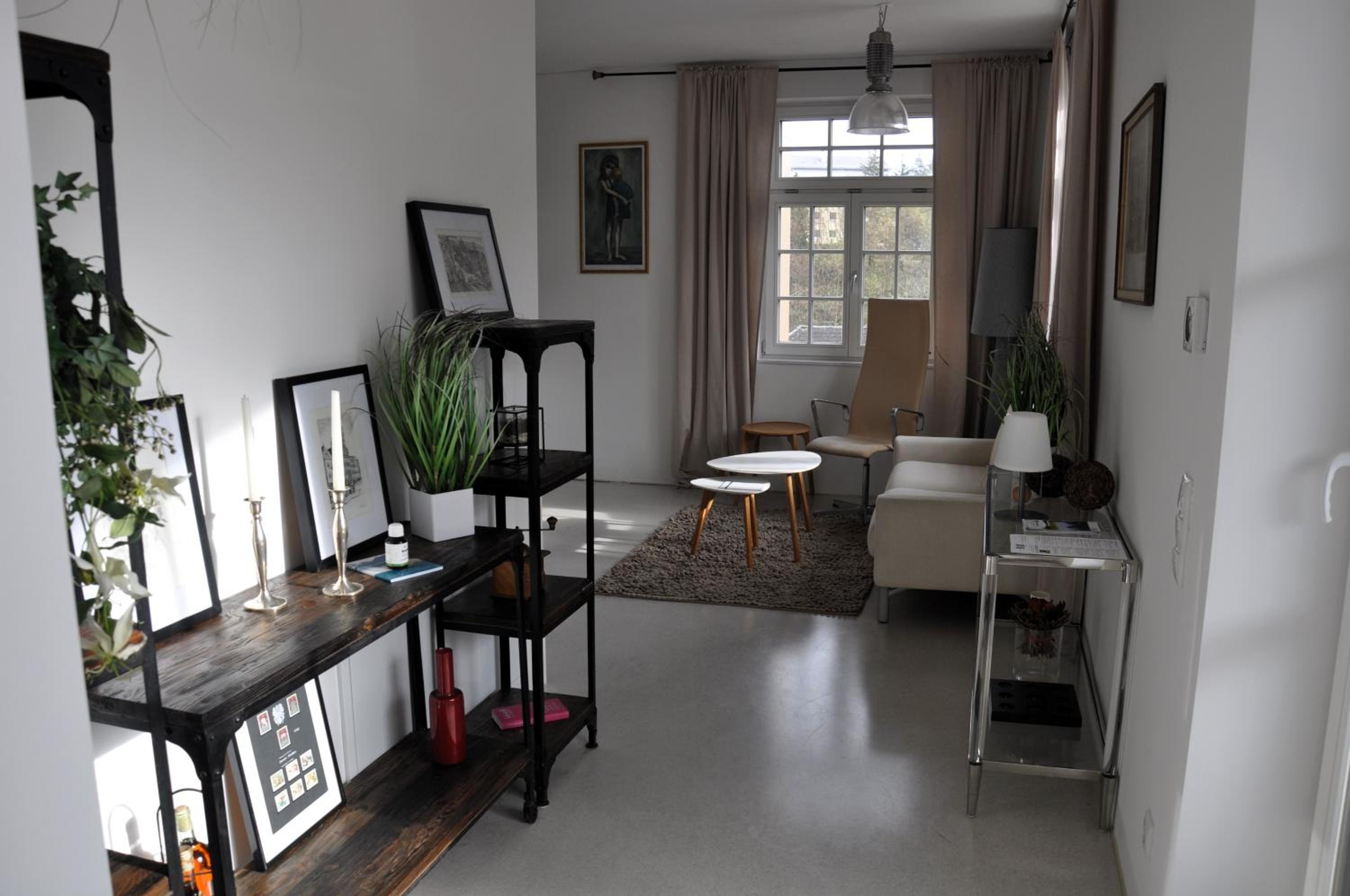 Luxus-Apartment in historischer Villa, Balkon & Lift, Nähe Therme Bad Hall