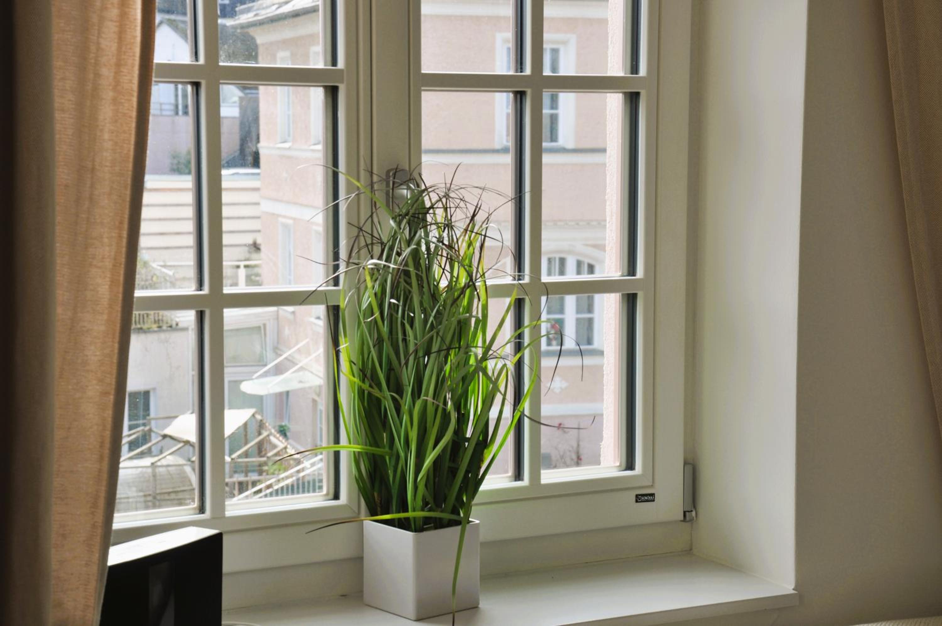 Luxus-Apartment in historischer Villa, Balkon & Lift, Nähe Therme Bad Hall