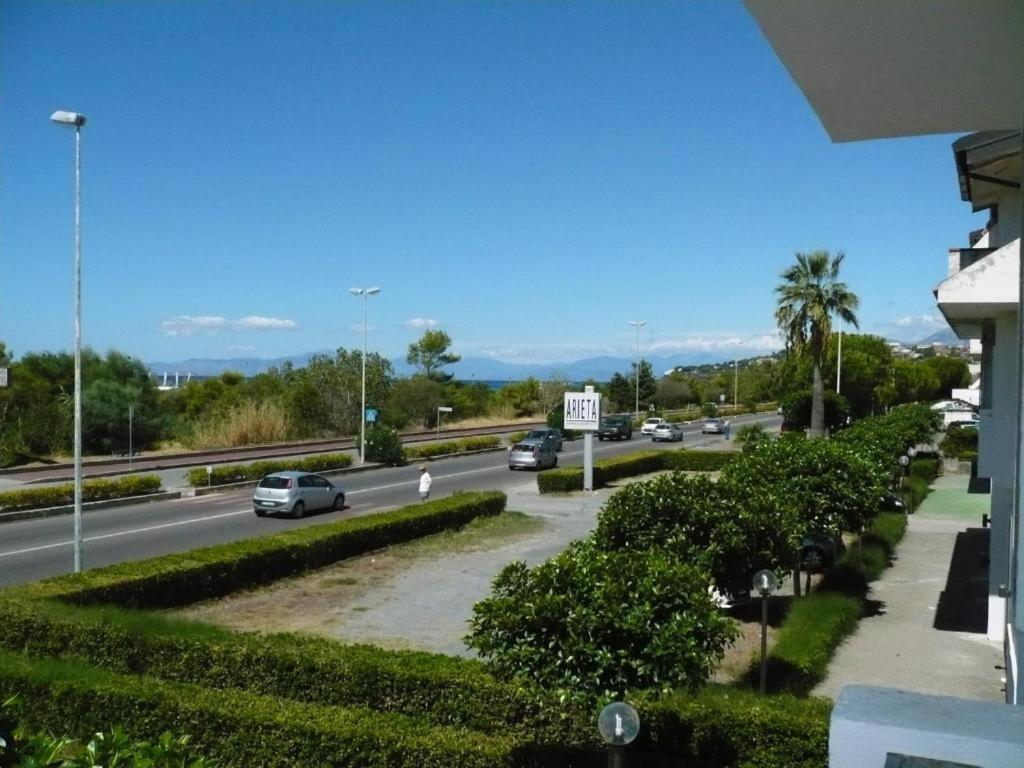 Appartamento con grande terrazza, 100 metri dal mare view 5