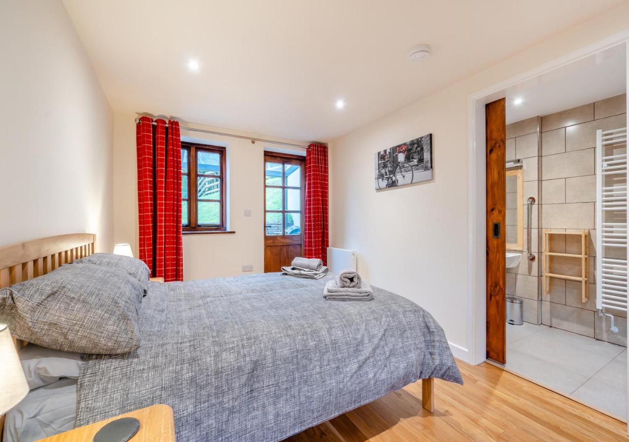 7 Bed in Talgarth oc-h30349