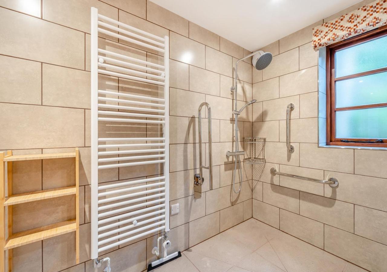 7 Bed in Talgarth oc-h30349