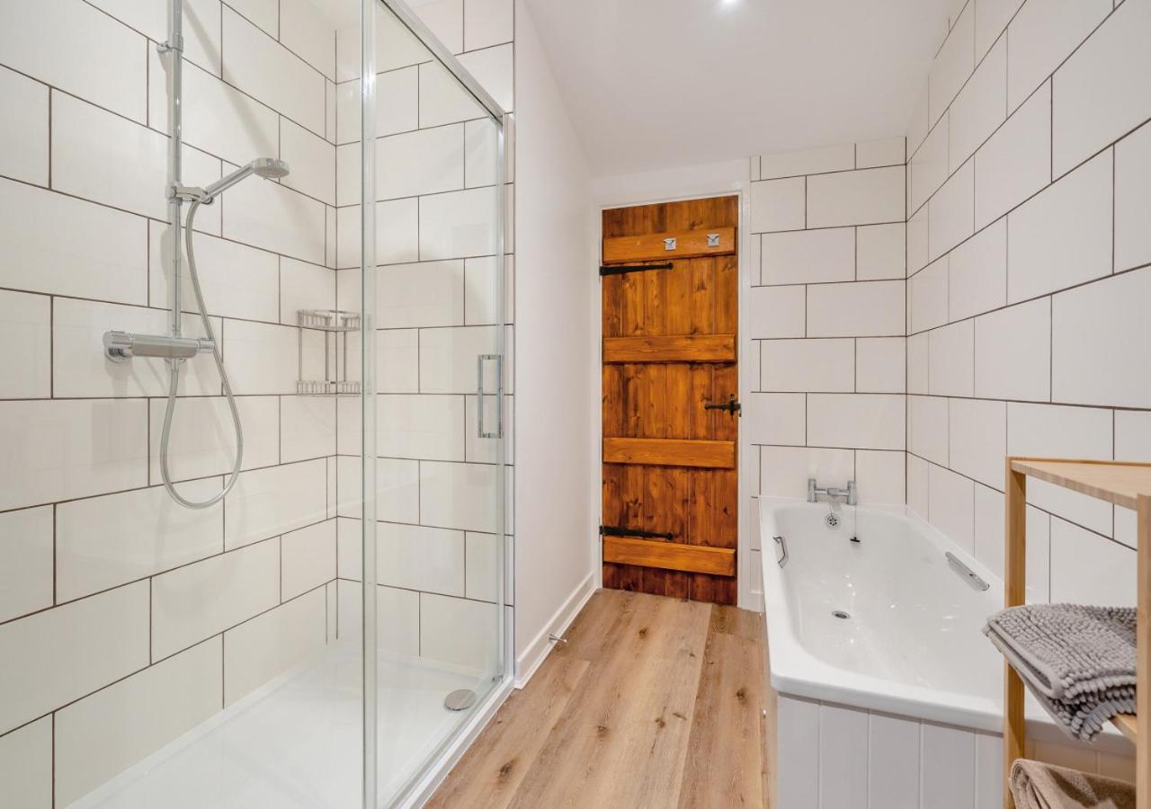7 Bed in Talgarth oc-h30349