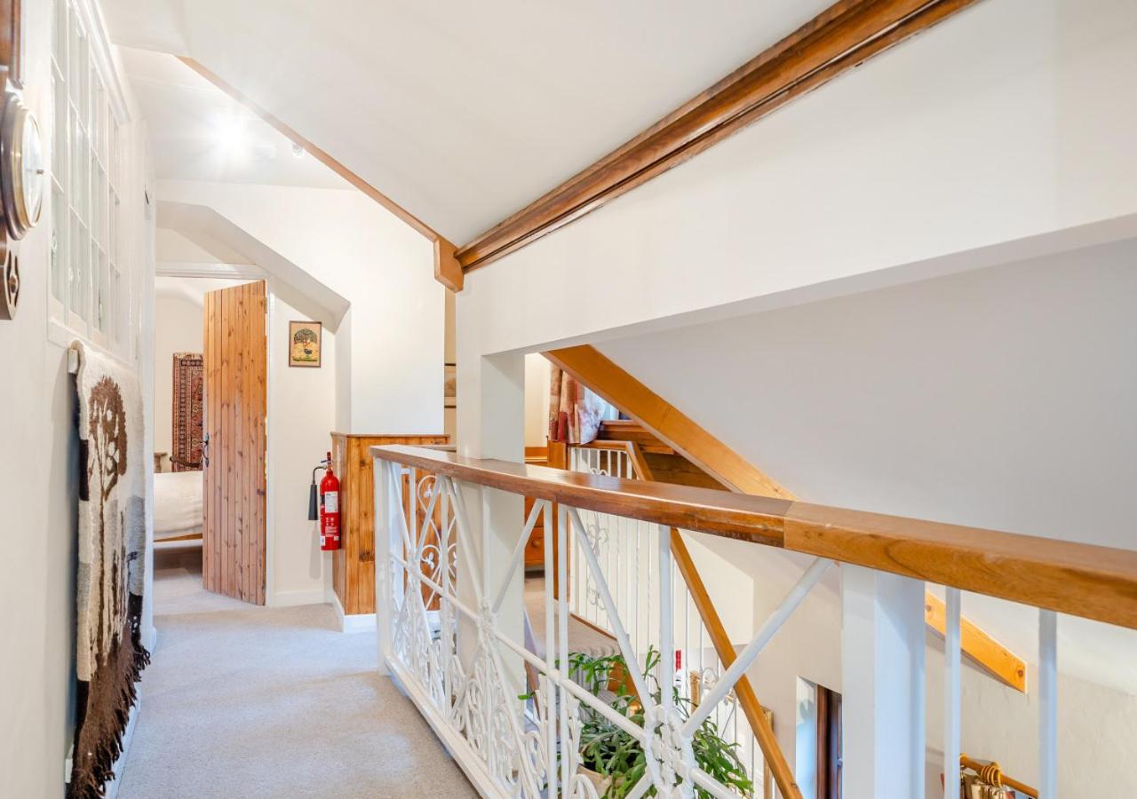 7 Bed in Talgarth oc-h30349