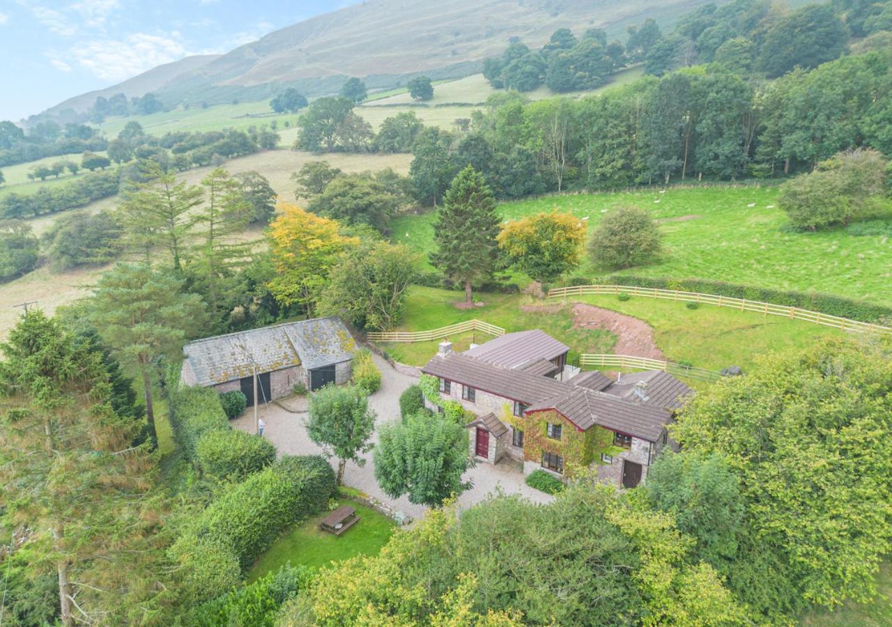 7 Bed in Talgarth oc-h30349
