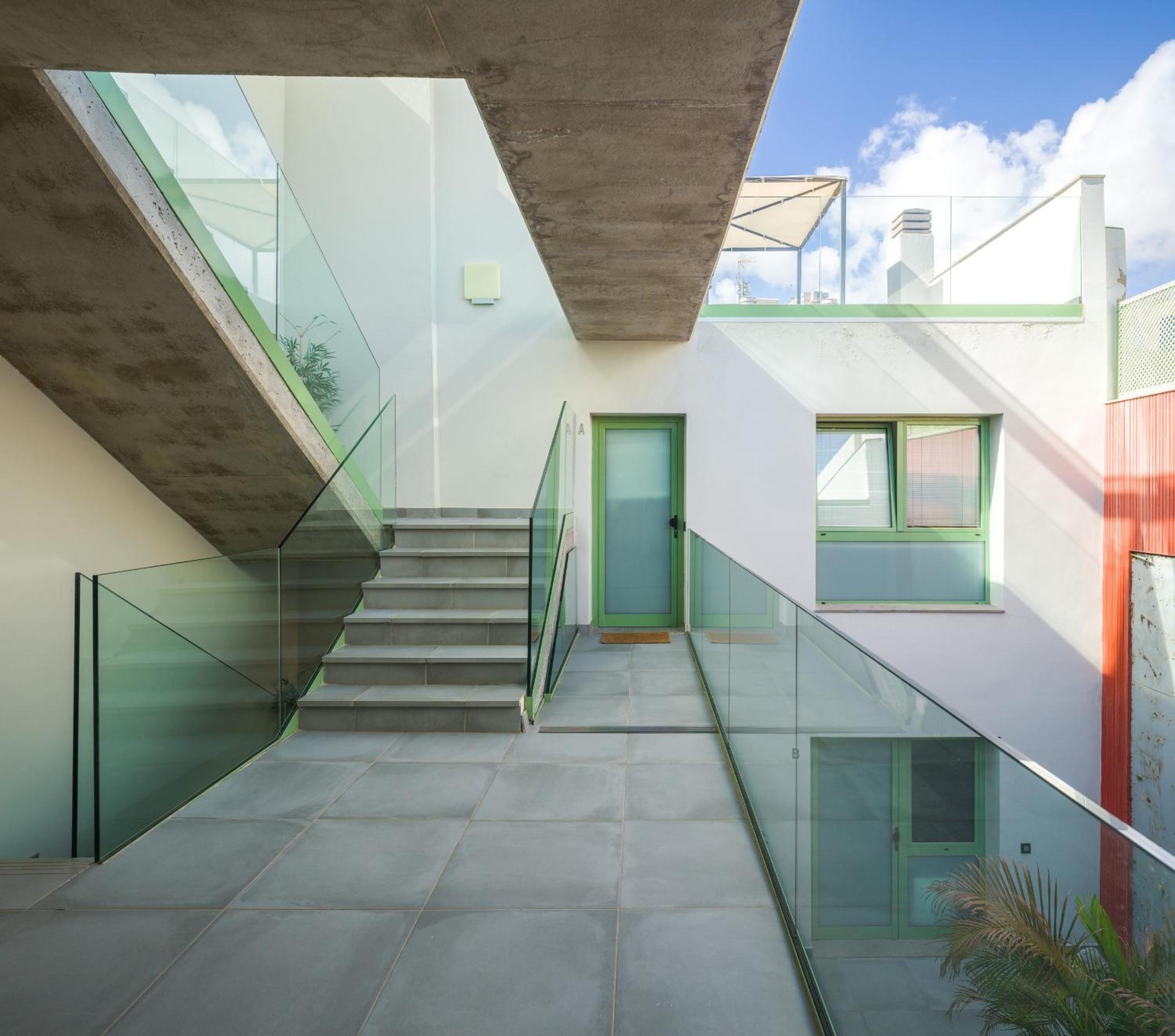 Vertical Oasis Loft,en el corazon de Triana GB1A view 3
