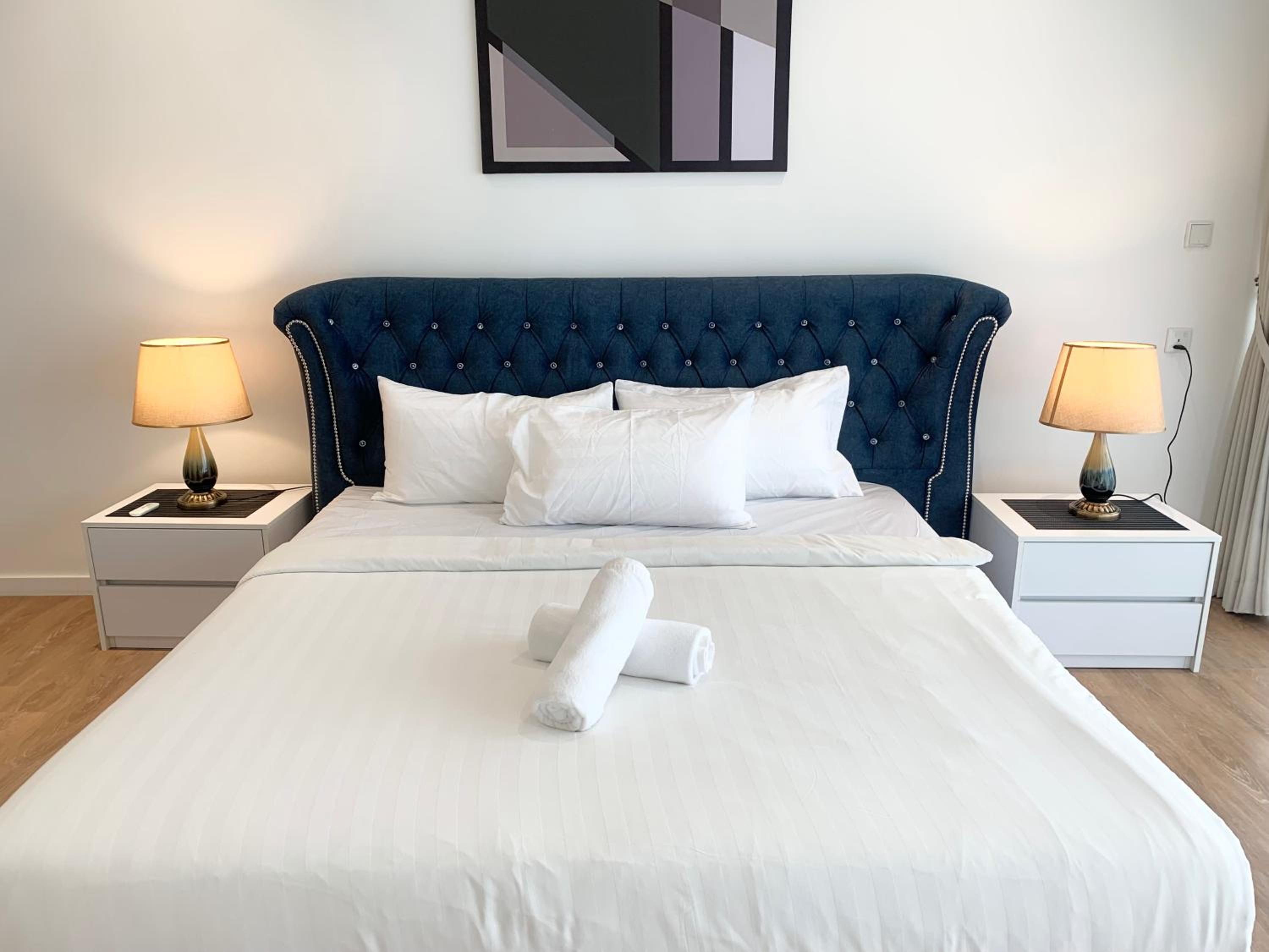 Quill Residence Service Suites By Low