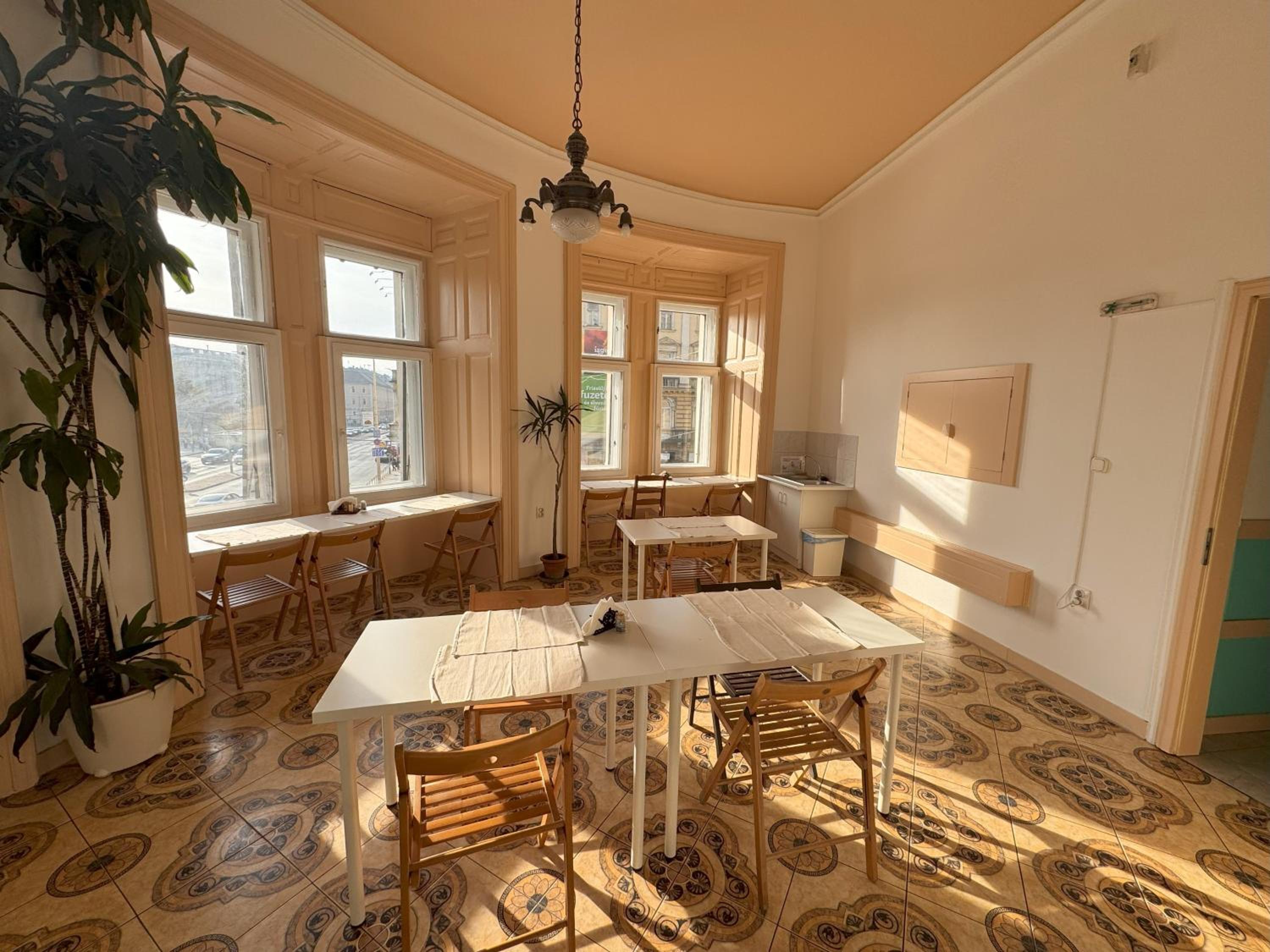 Omega Guesthouse Budapest